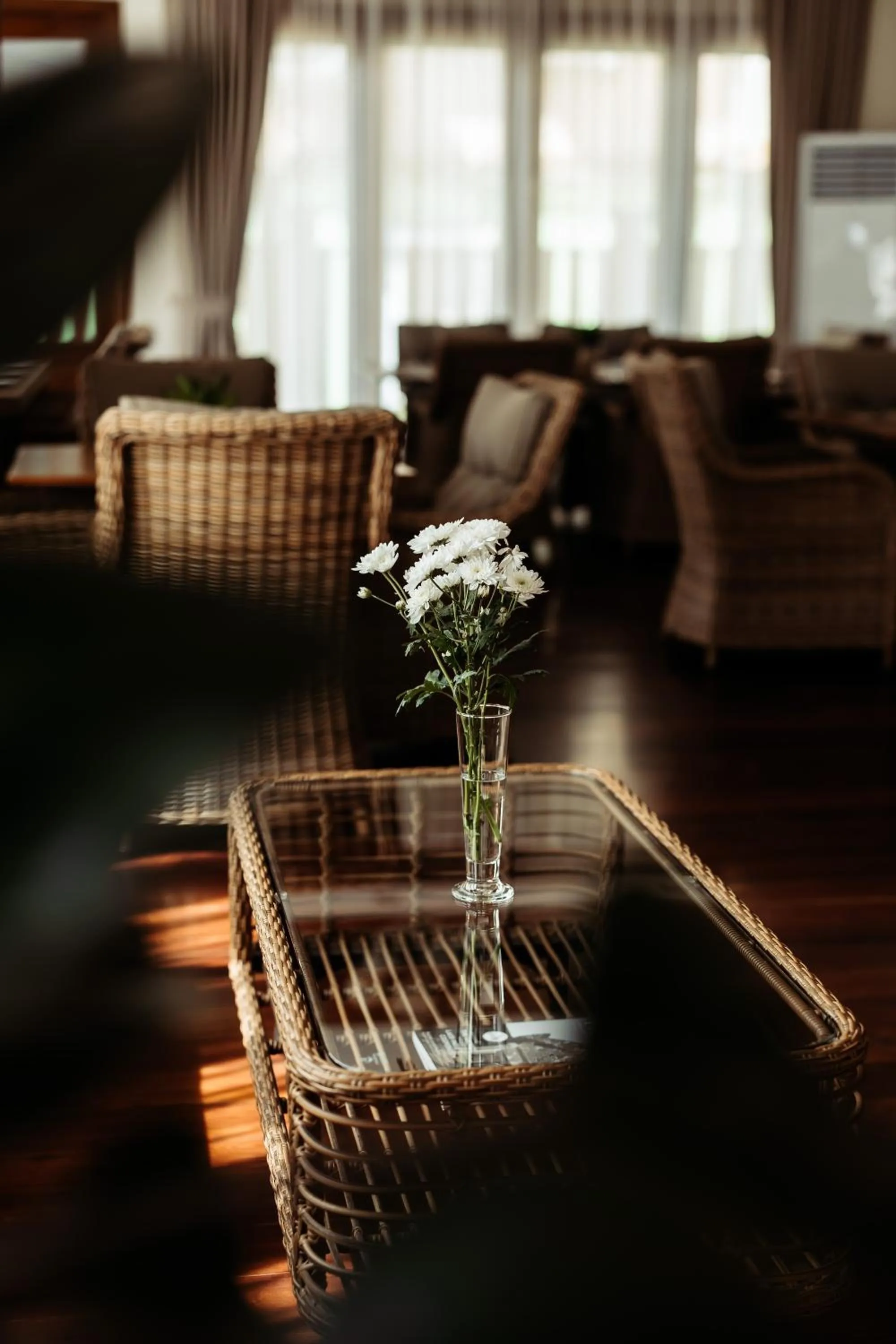 Restaurant/places to eat in Athena Hotel