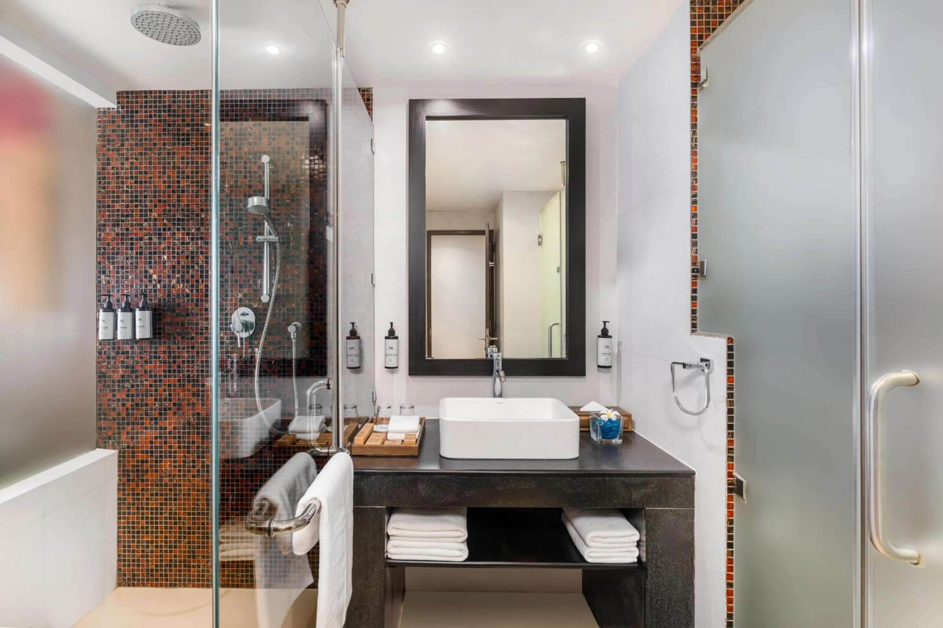 Bathroom in NH Bentota Ceysands Resort