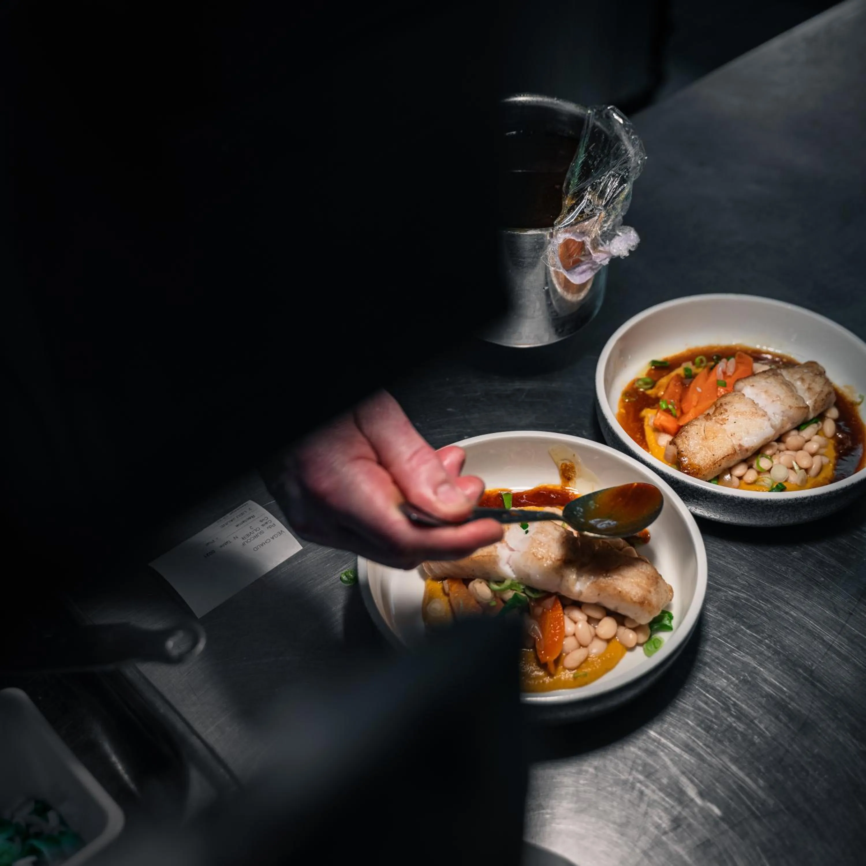 Restaurant/places to eat in The Originals Boutique, Hôtel Le Lion d'Or, Fougères Ouest