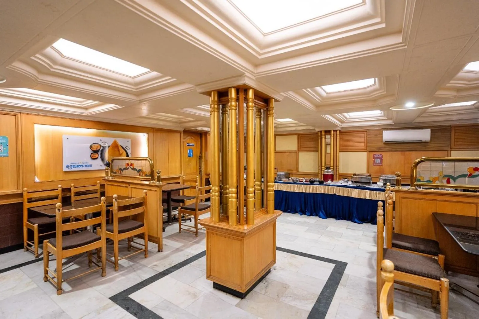 Restaurant/places to eat in Sree Bharani Hotels