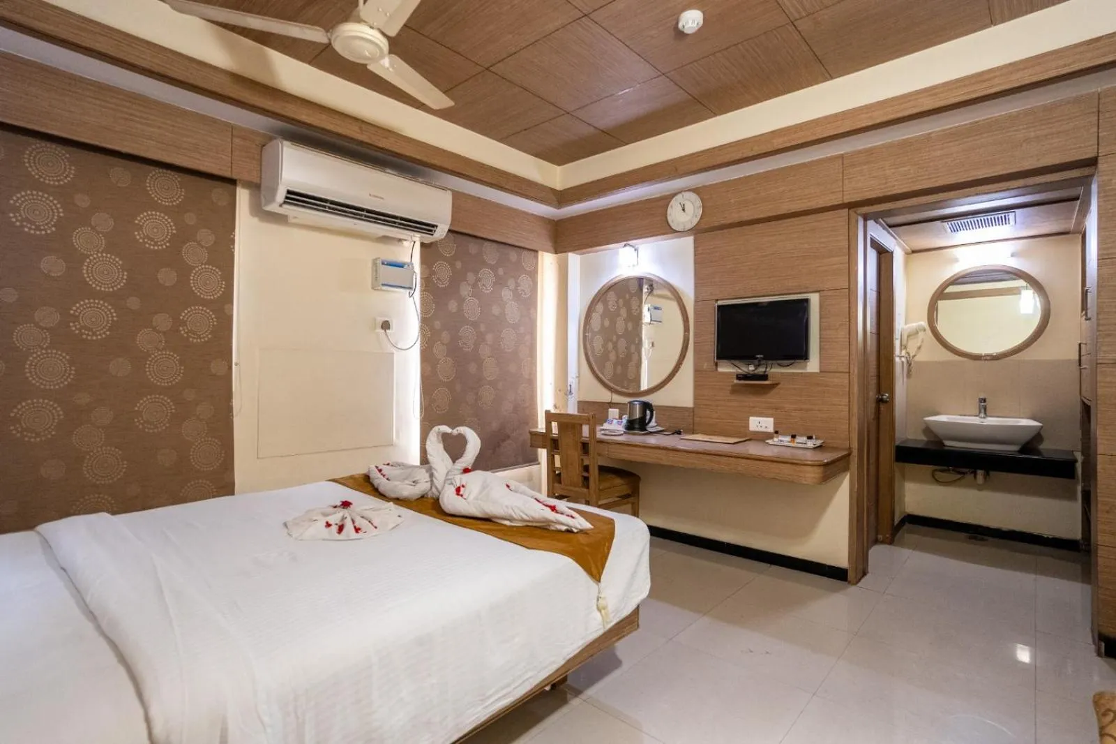 Property building, Bed in Sree Bharani Hotels