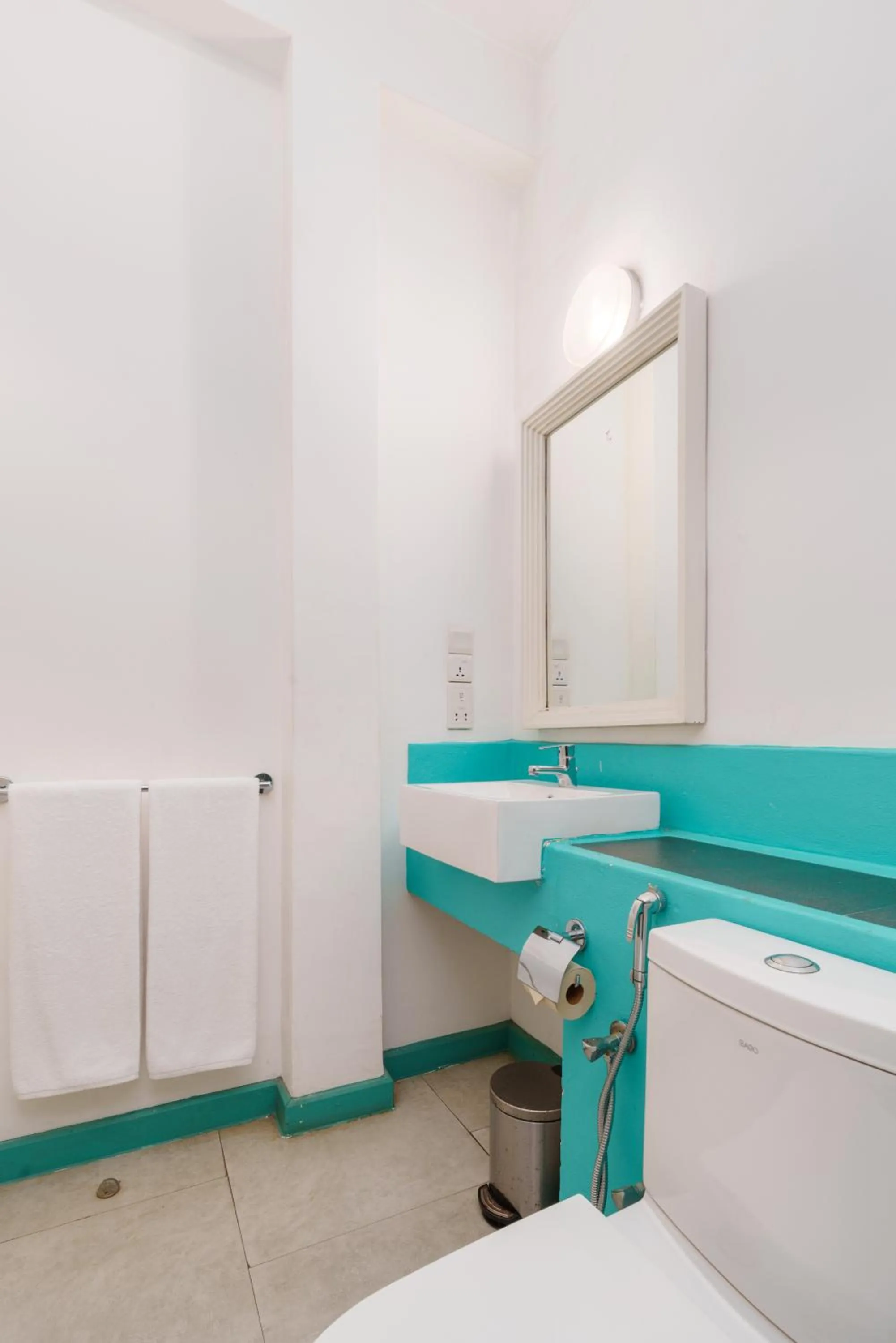 Toilet in Hotel J Negombo