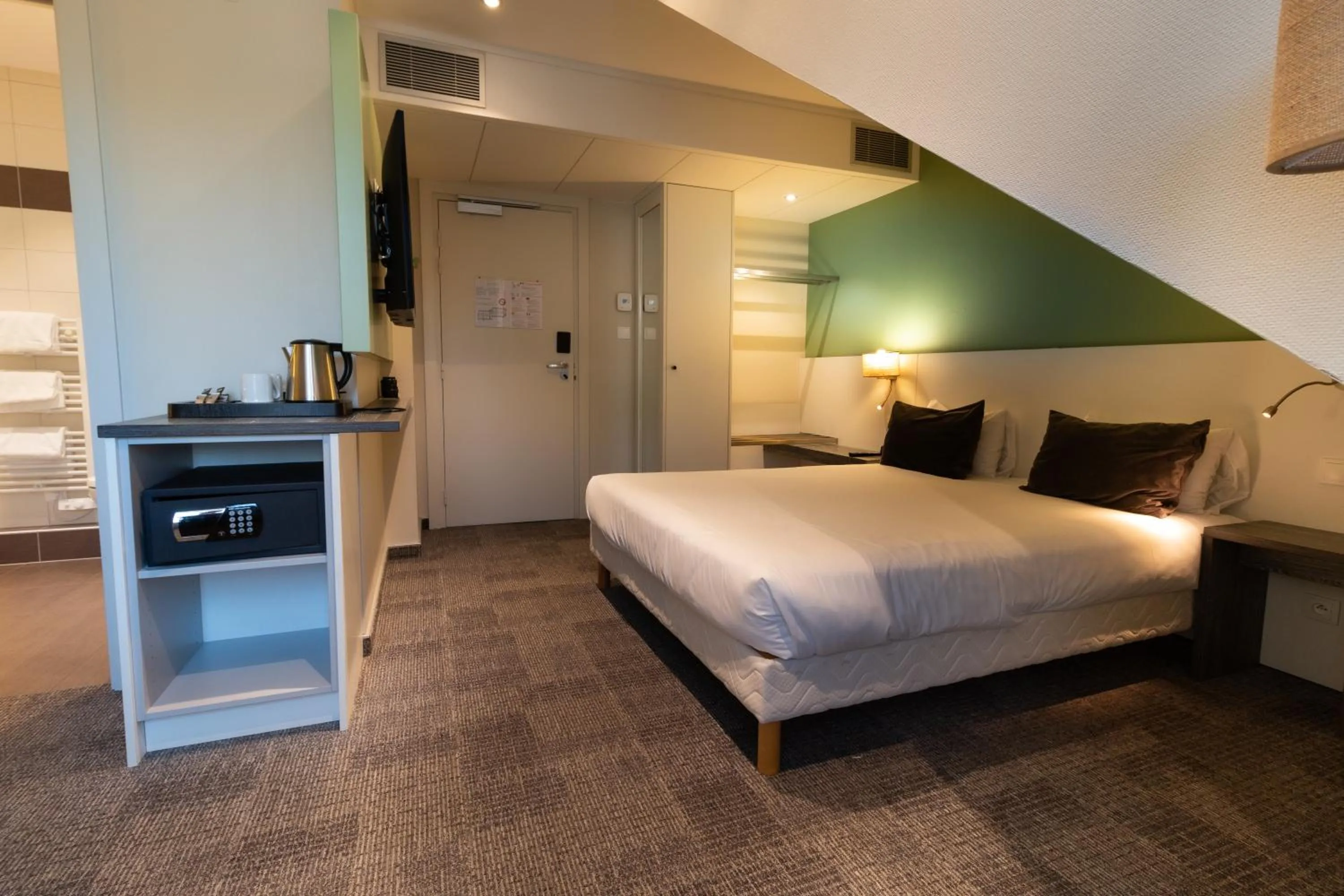 Bed in Greet Hotel Colmar