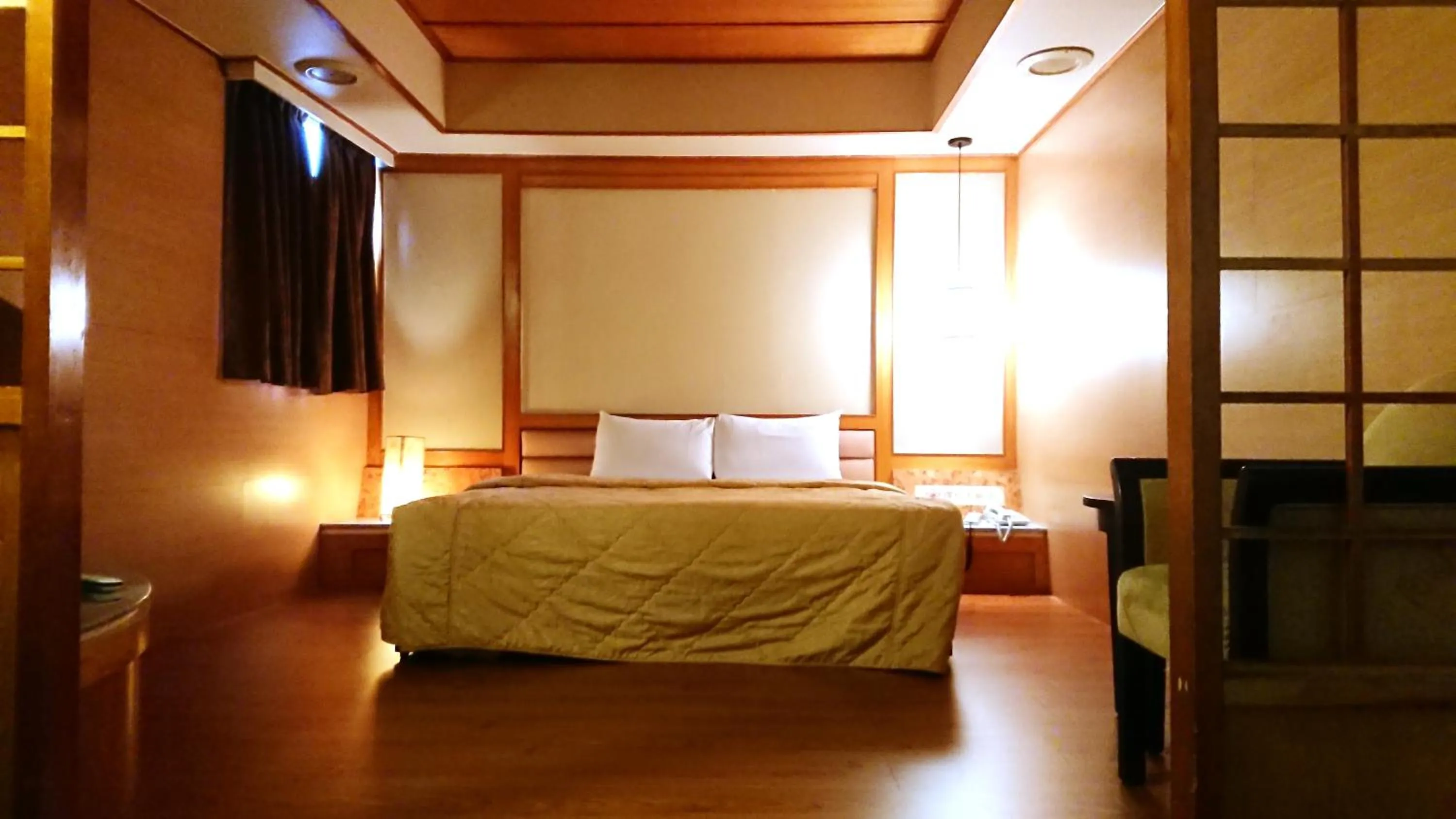 bunk bed, Bed in Ying Zhen Hotel