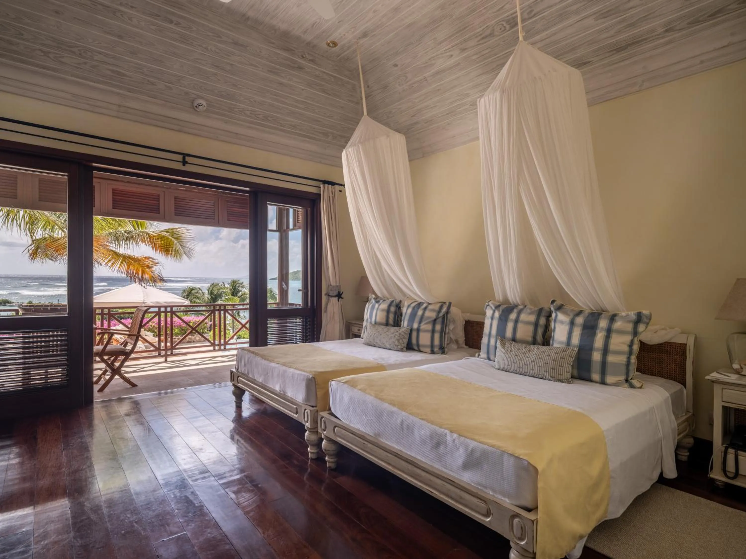 Bed in Canouan Estate Resort & Villas