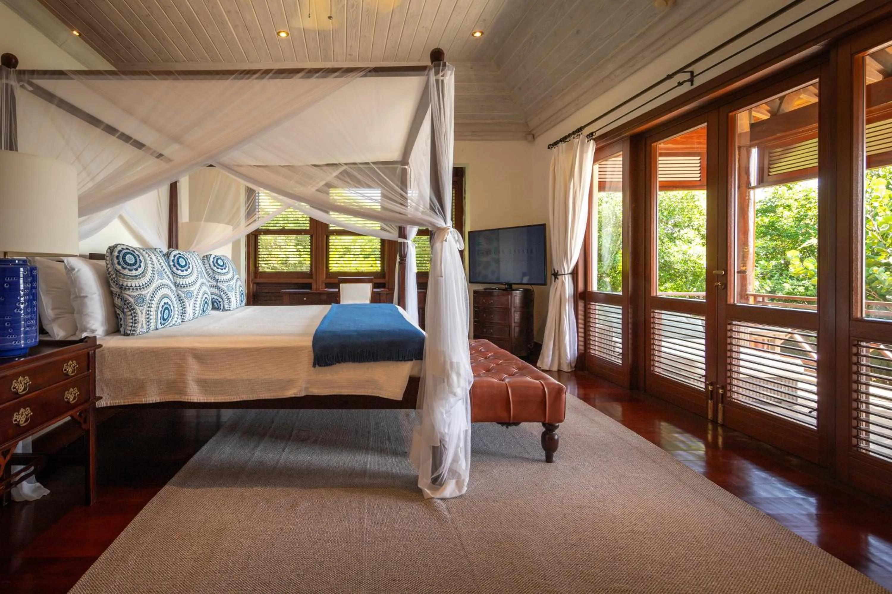 Bed in Canouan Estate Resort & Villas