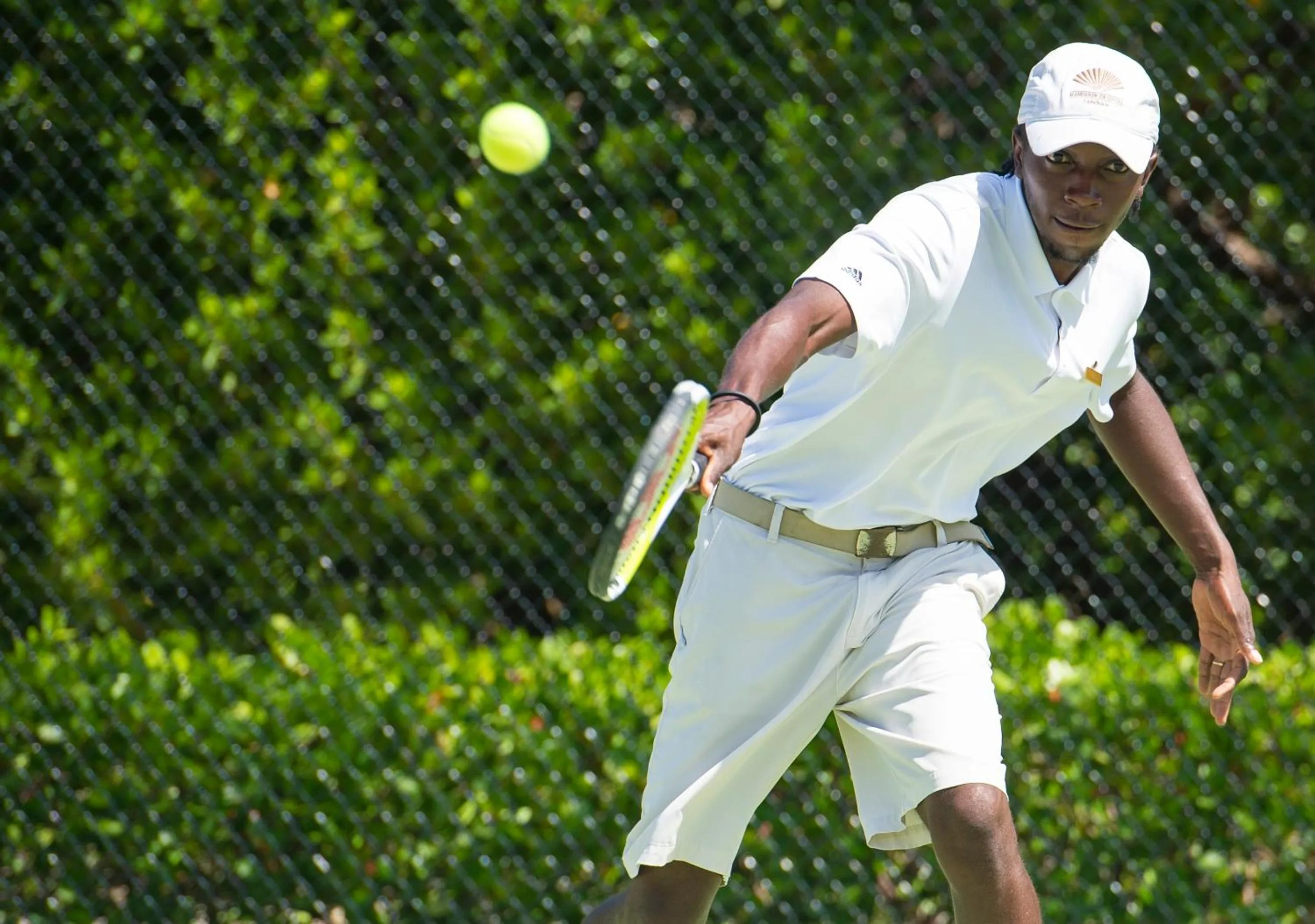 Tennis court in Canouan Estate Resort & Villas
