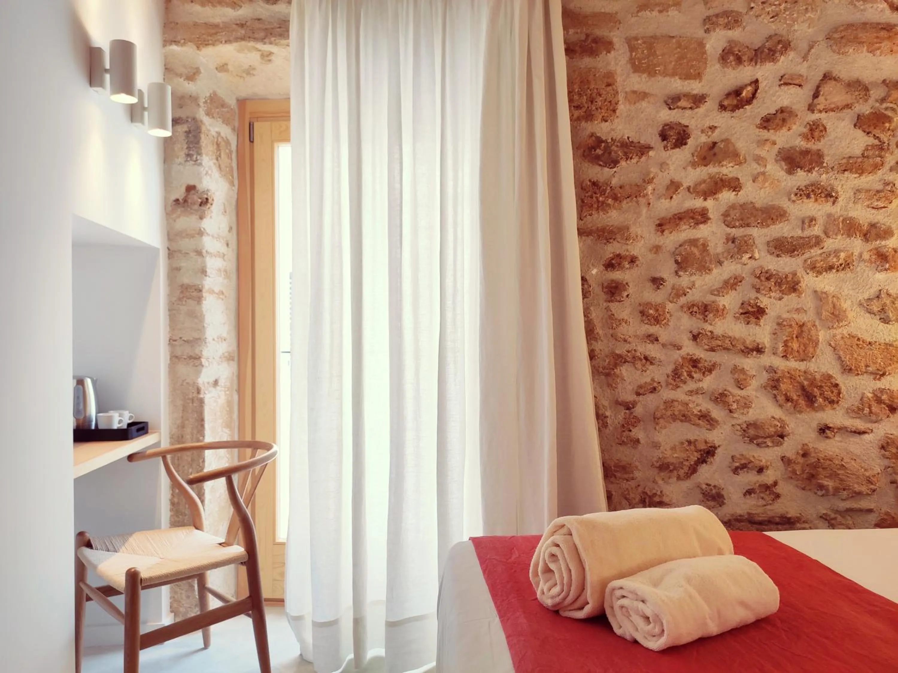 Seating area, Bed in ARA Alcudia