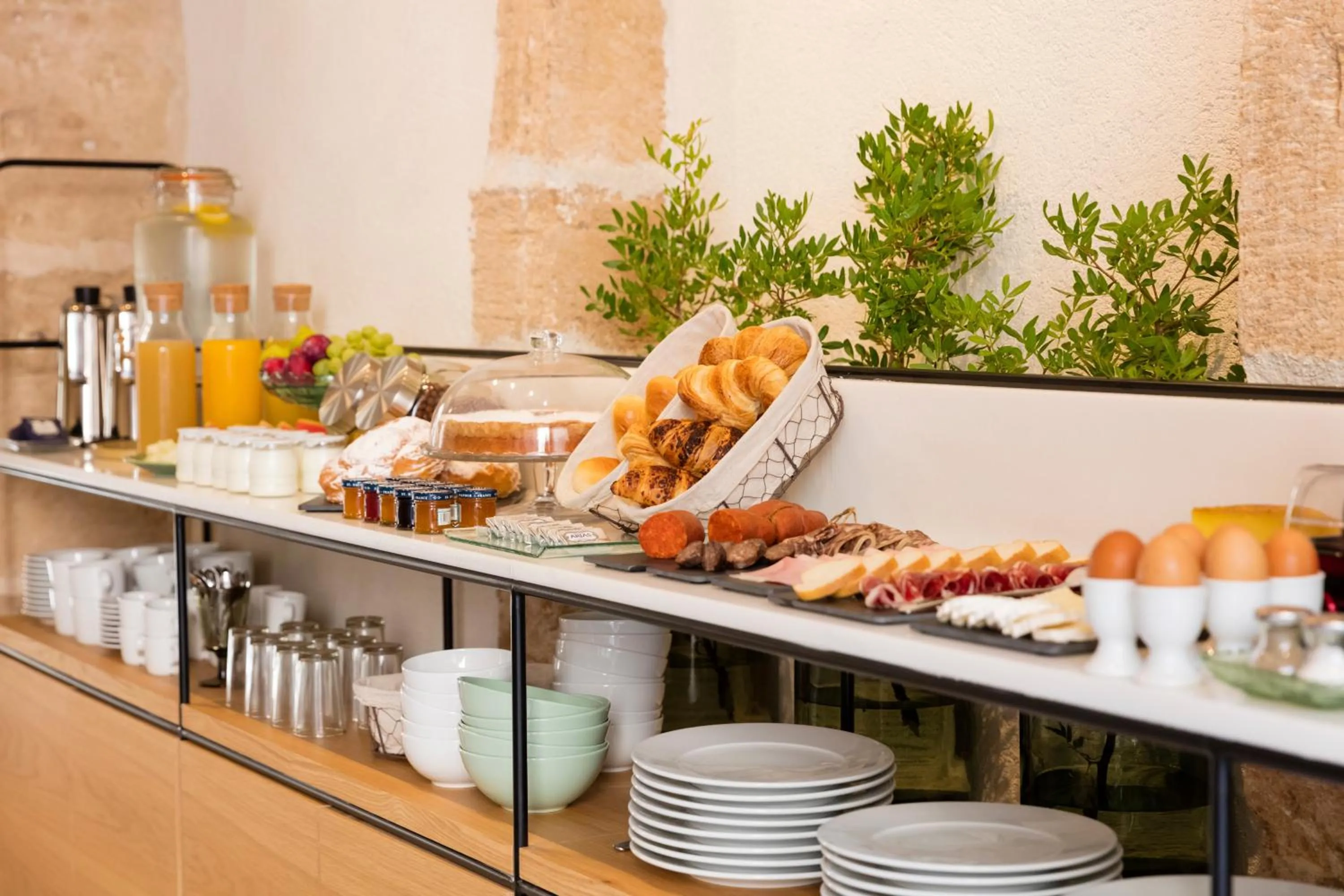 Buffet breakfast in ARA Alcudia