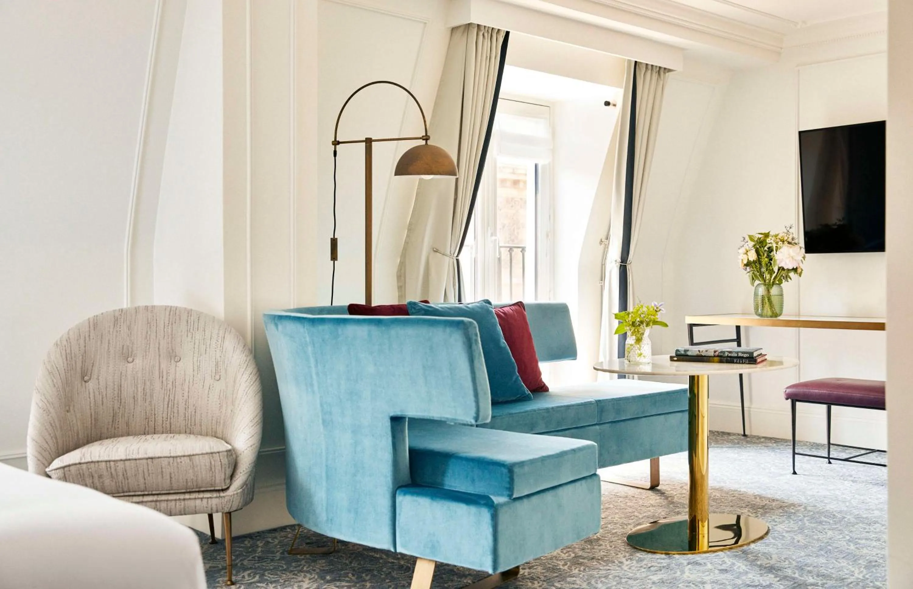 Photo of the whole room in Hôtel du Louvre, in The Unbound Collection by Hyatt