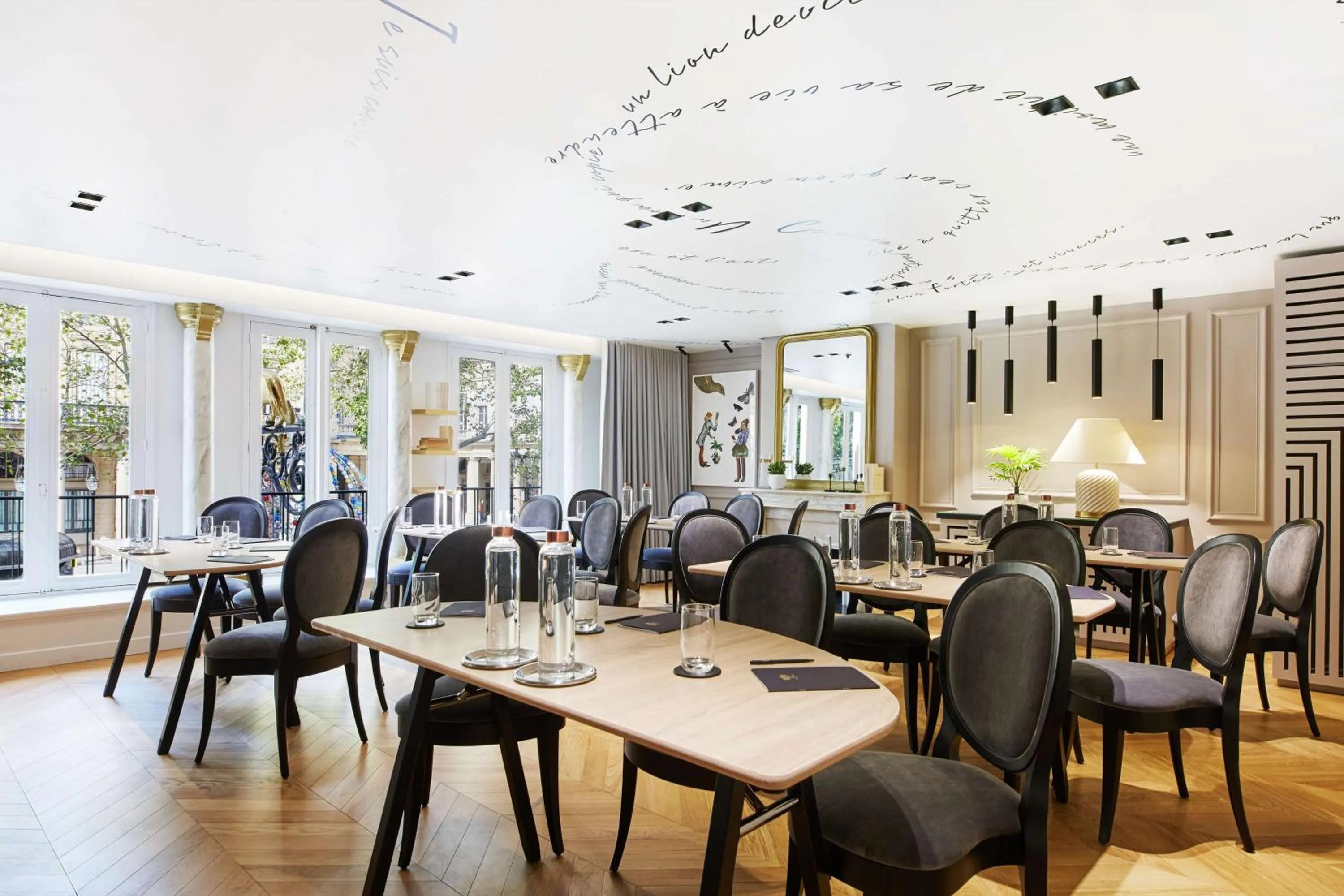 Meeting/conference room in Hôtel du Louvre, in The Unbound Collection by Hyatt