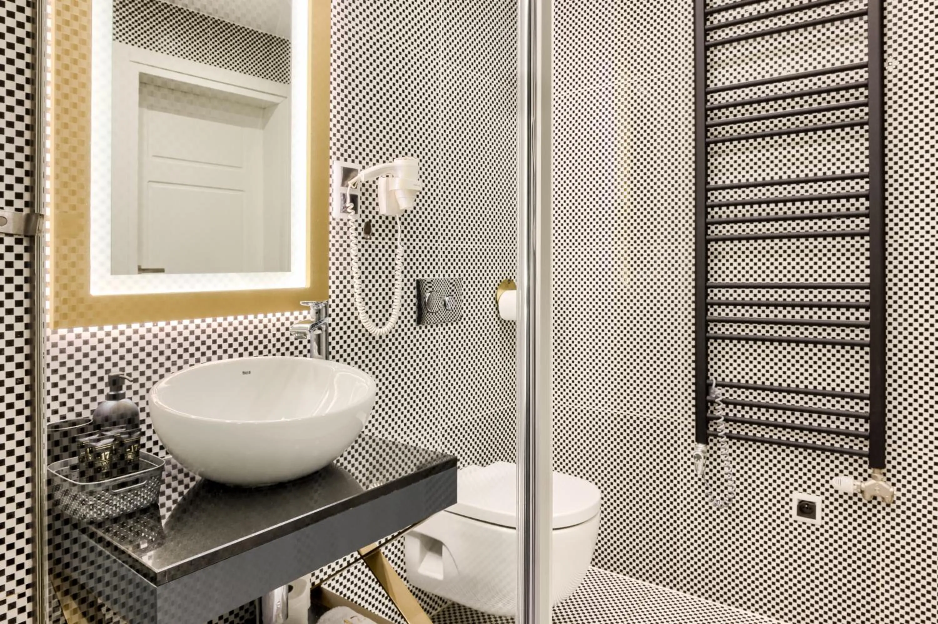 Bathroom in Krupówki 17 Resort & SPA