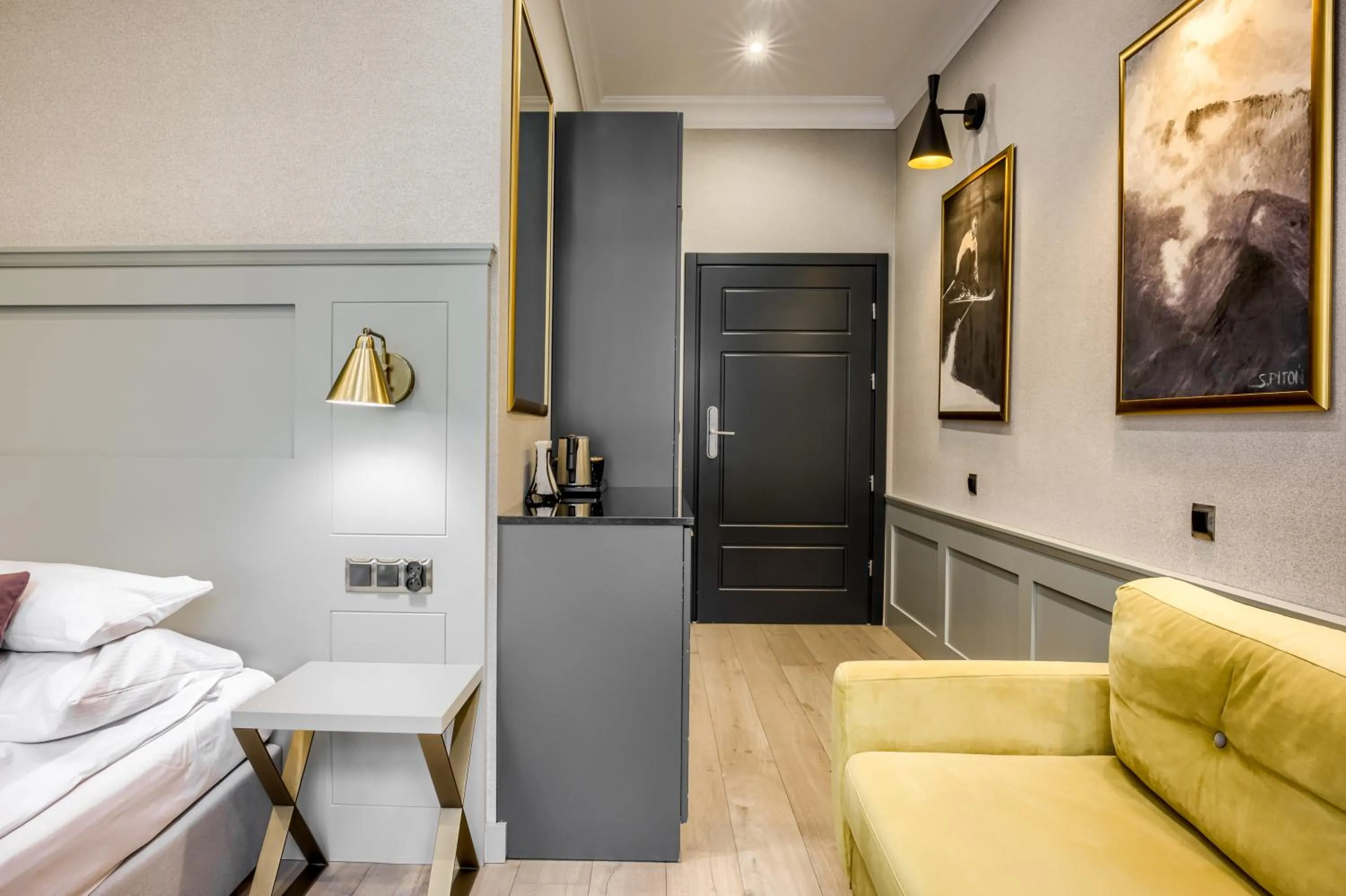 Photo of the whole room, Bed in Krupówki 17 Resort & SPA