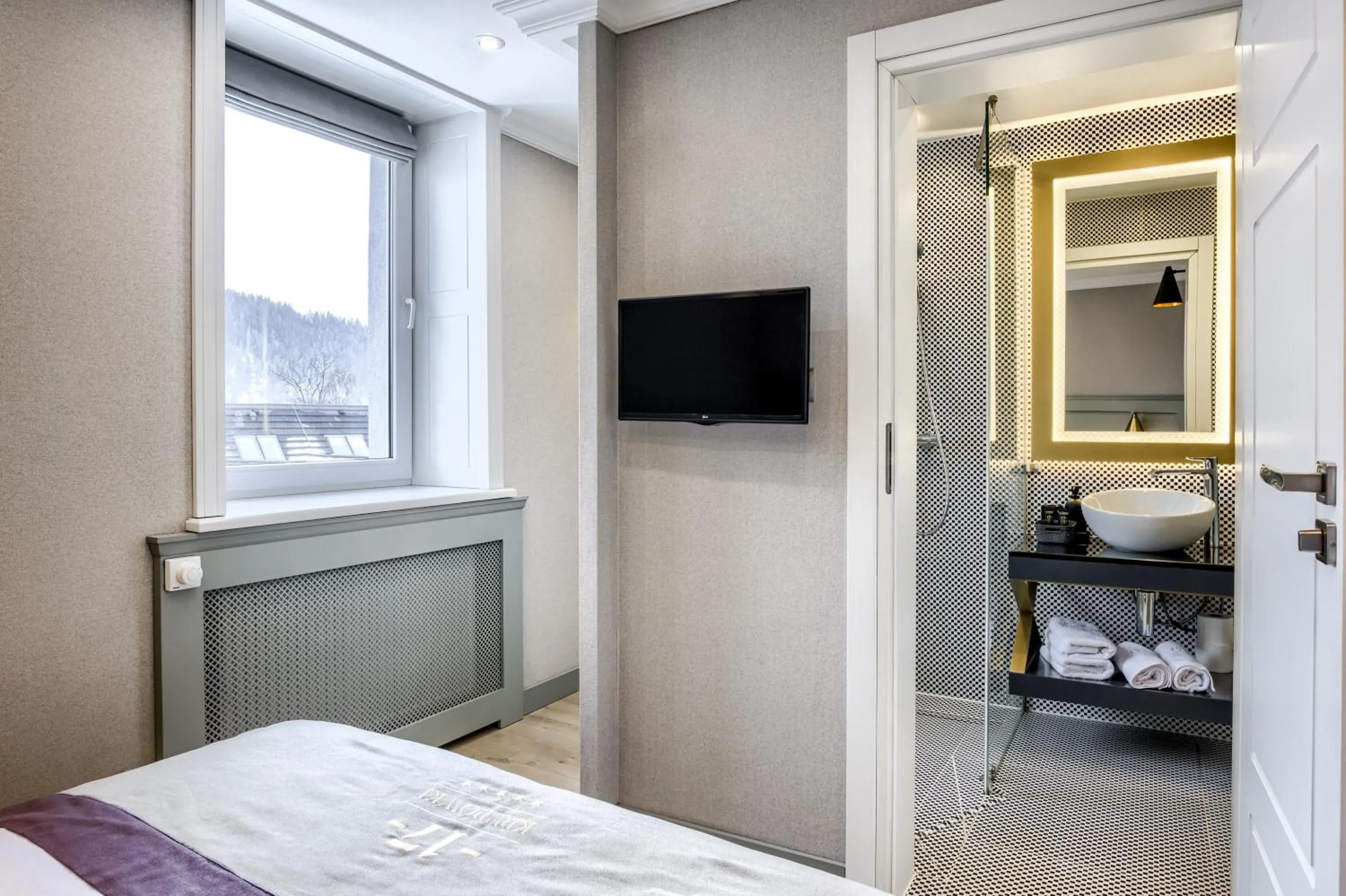 Photo of the whole room, Bed in Krupówki 17 Resort & SPA