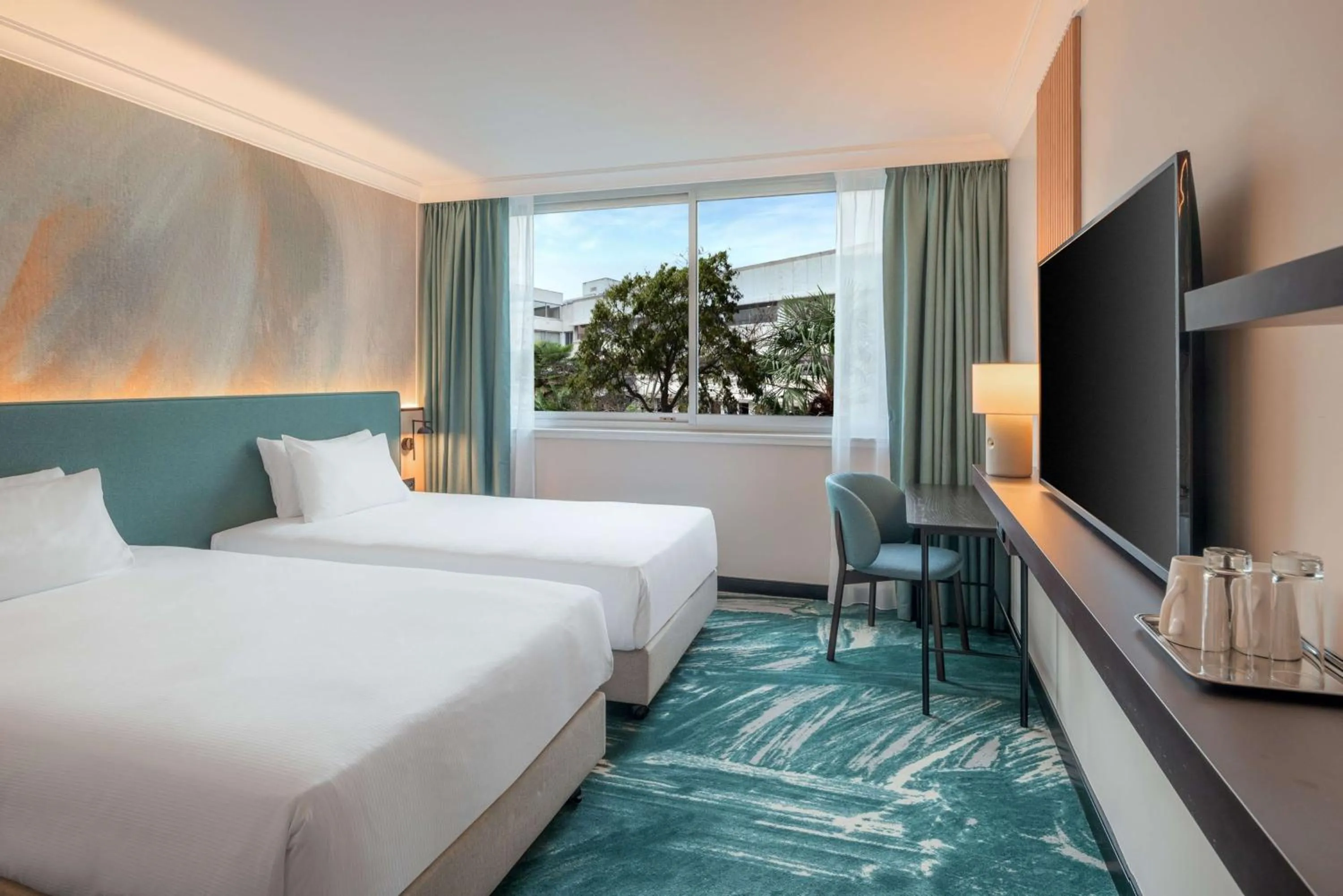 Bedroom, Bed in DoubleTree by Hilton Paris Bougival