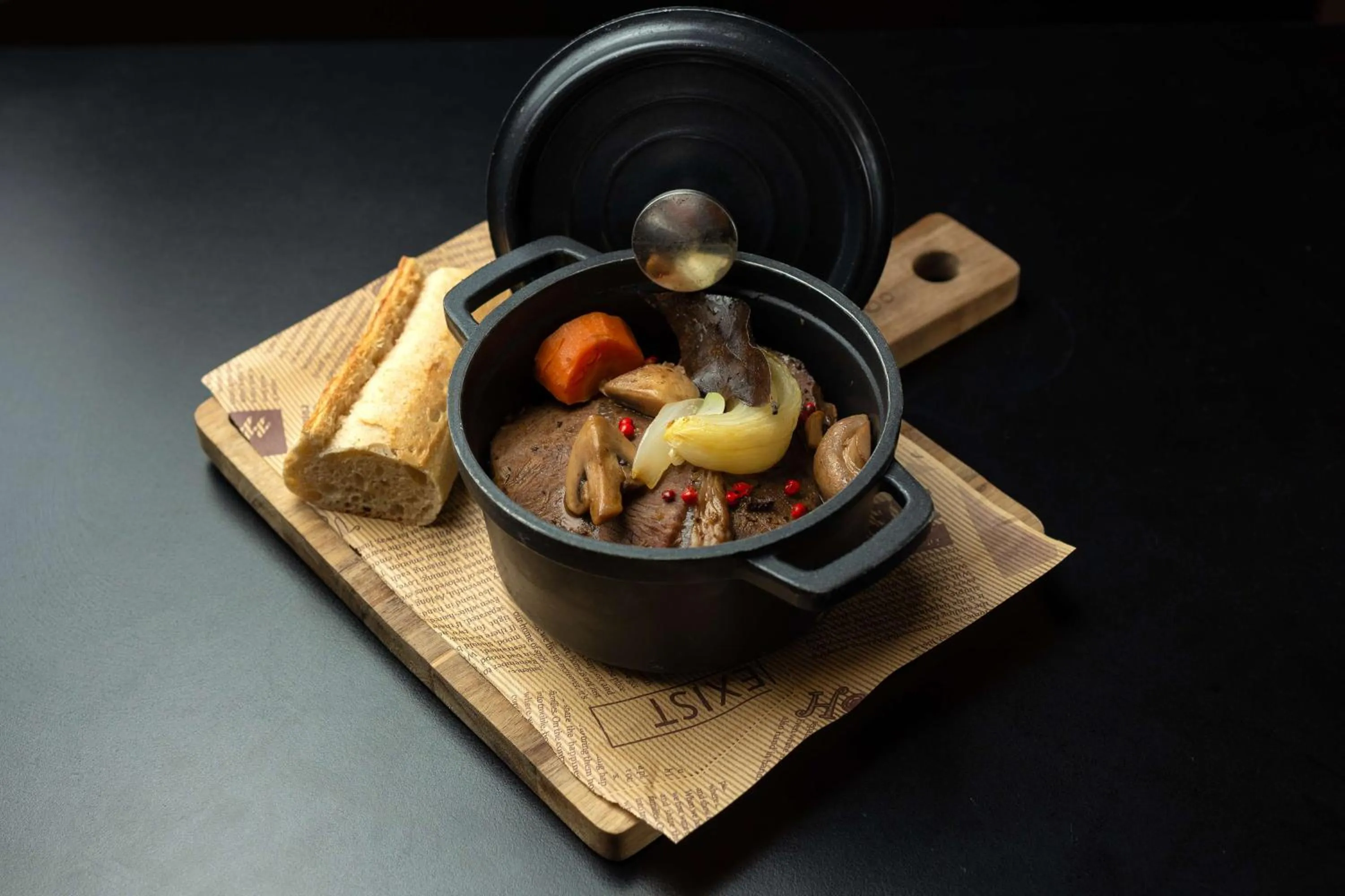 Restaurant/places to eat in DoubleTree by Hilton Paris Bougival