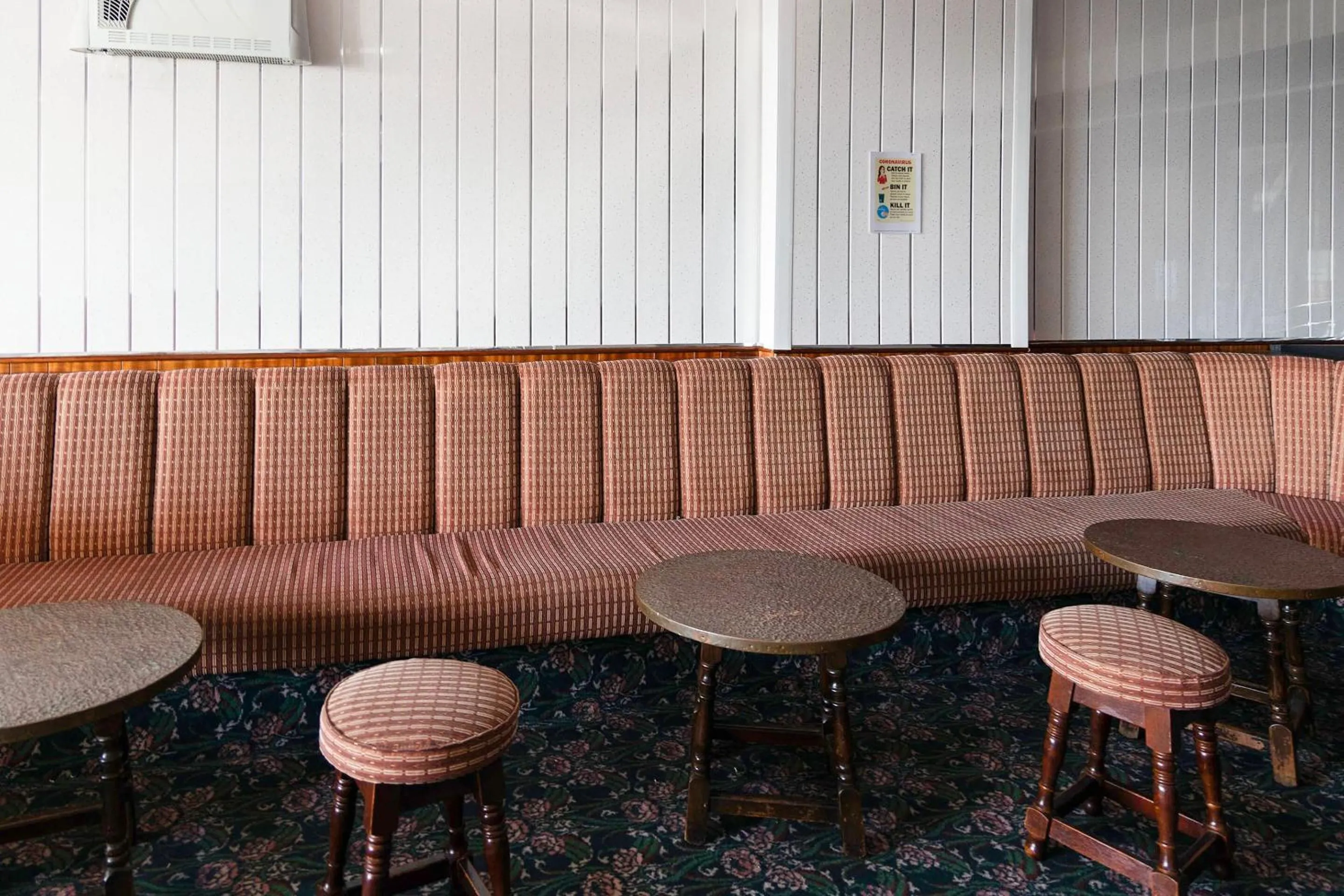 Restaurant/places to eat in Harlands Hotel