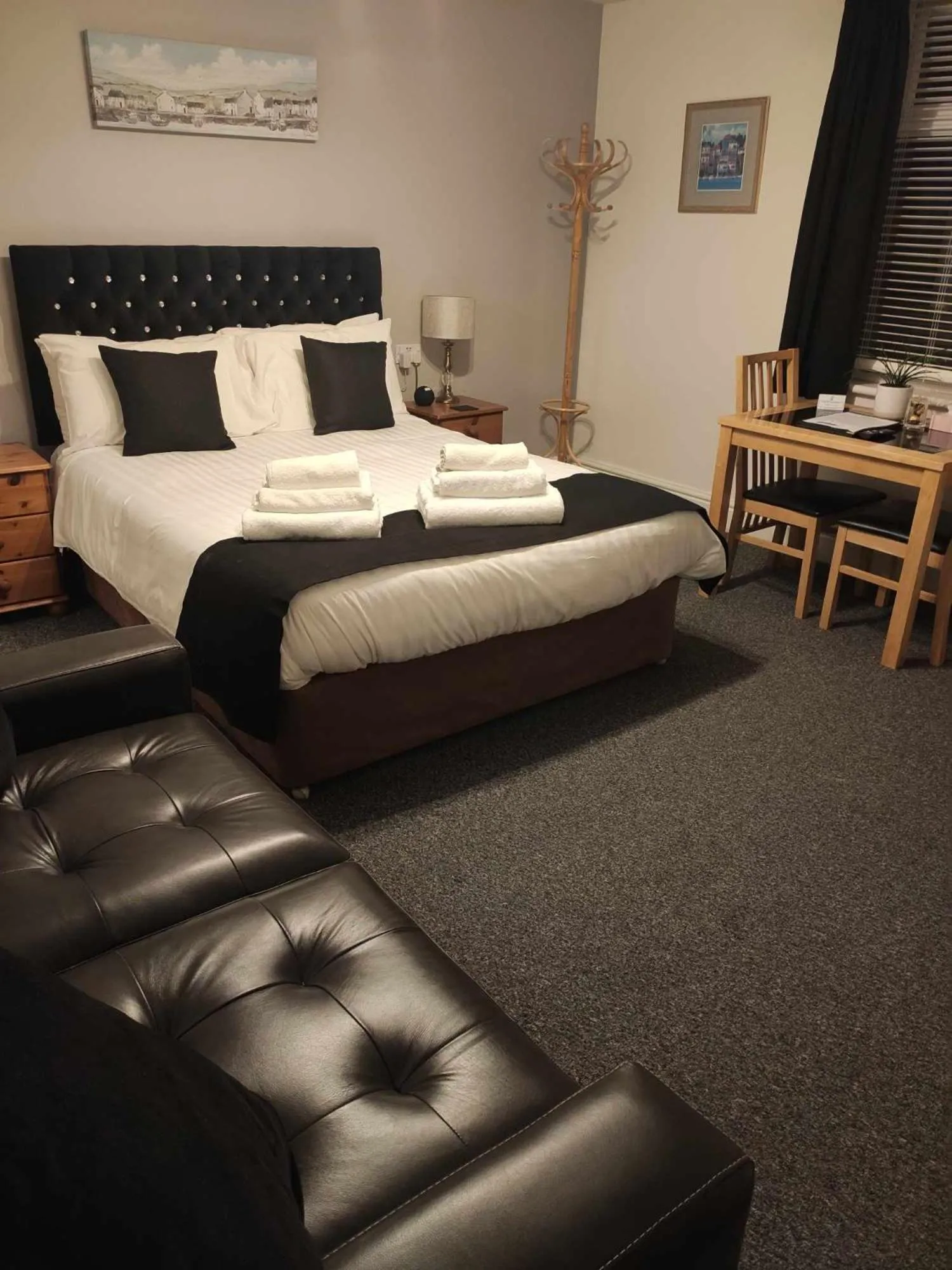 Bedroom, Bed in Q Accommodation