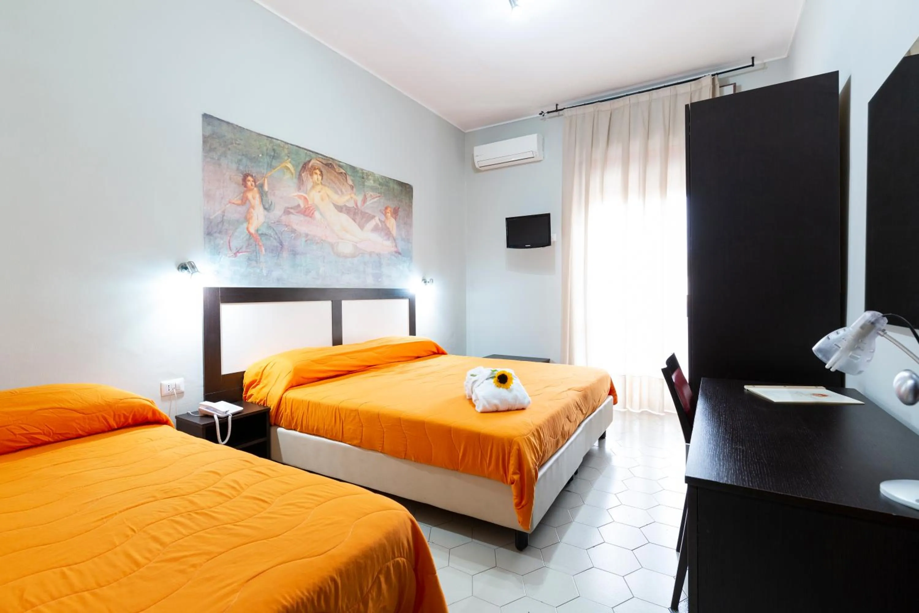 Bedroom, Bed in Hotel del Sole