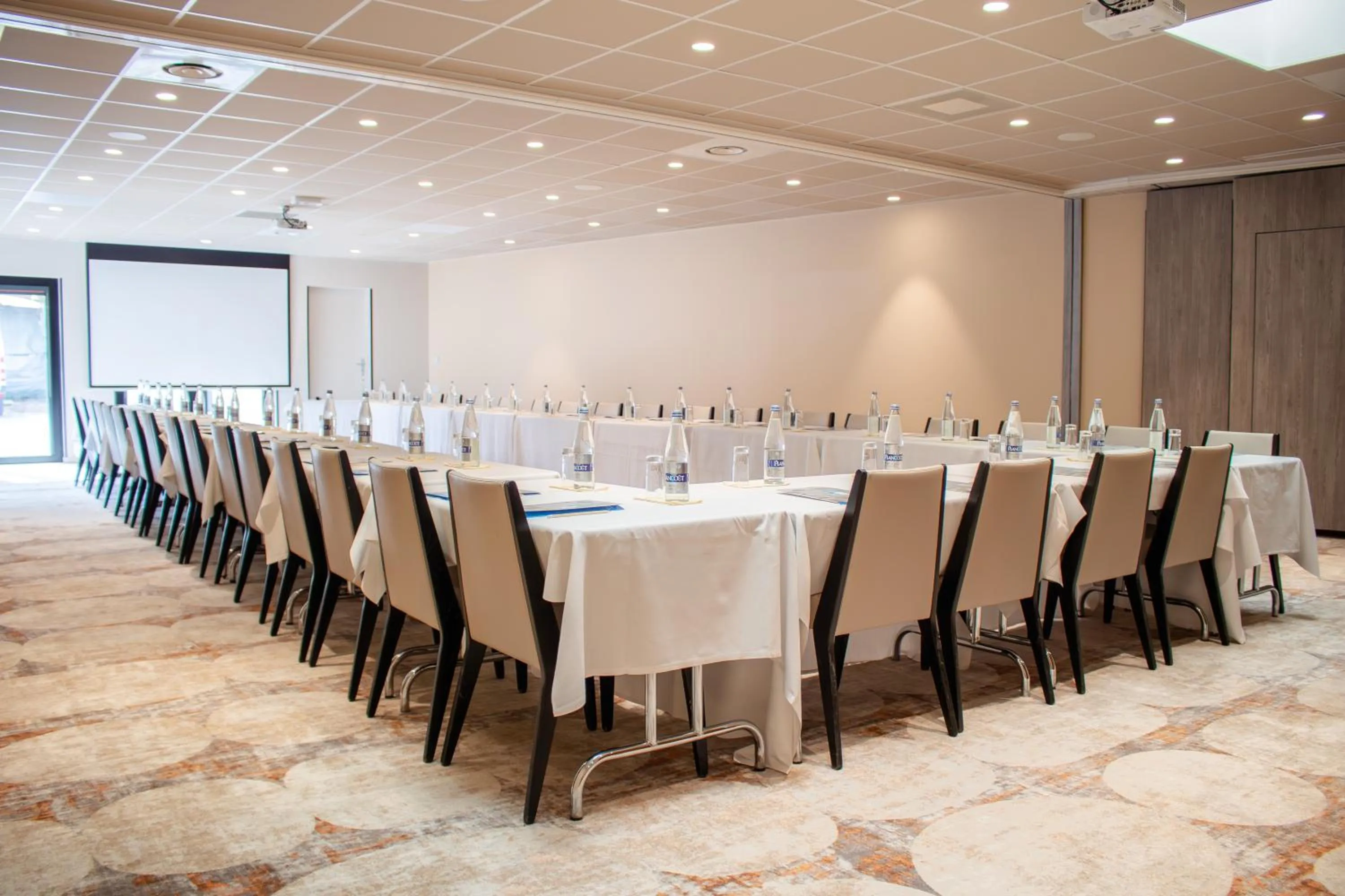 Meeting/conference room in Brit Hotel Nantes La Beaujoire Parc Expo
