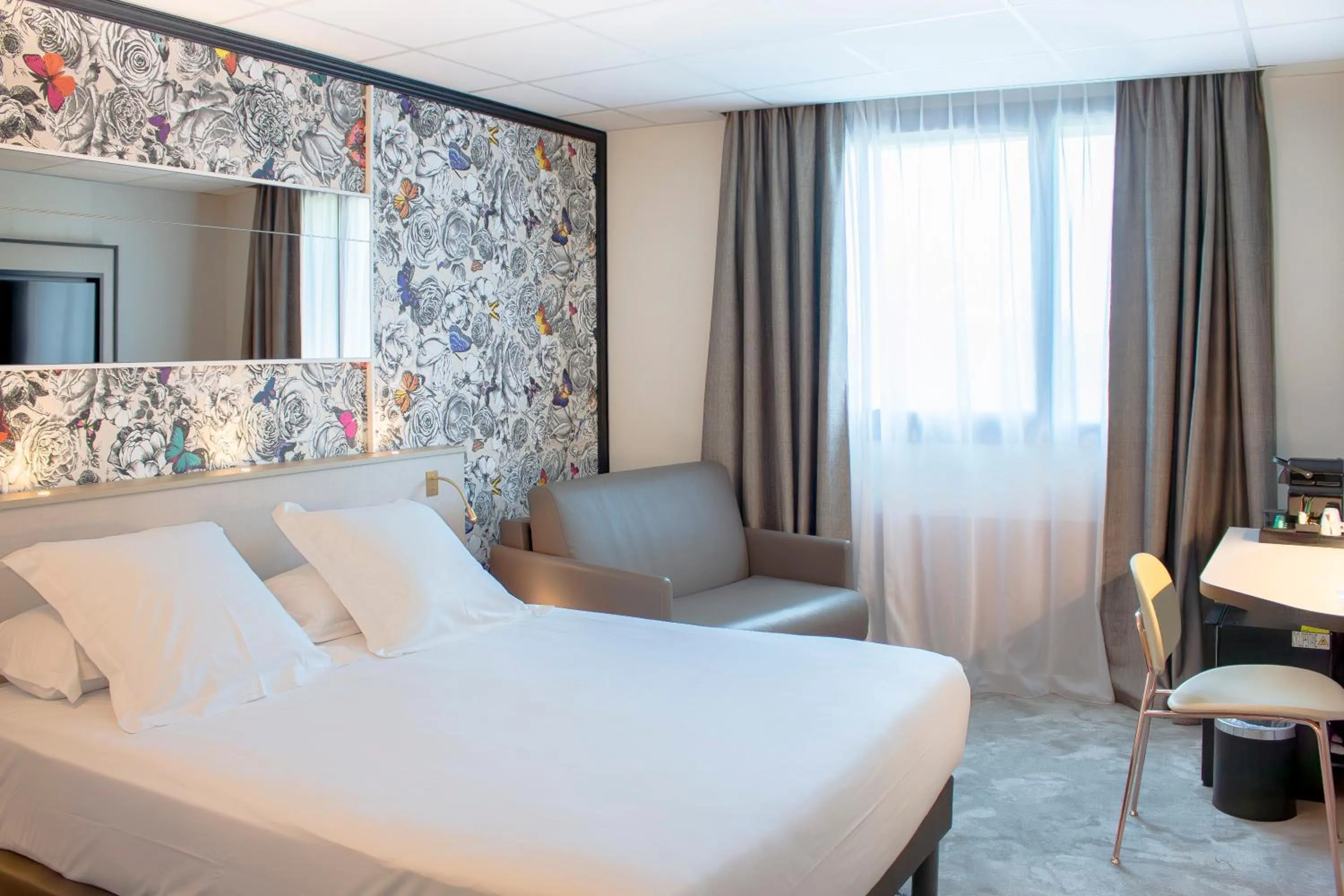 Bed in Brit Hotel Nantes La Beaujoire Parc Expo