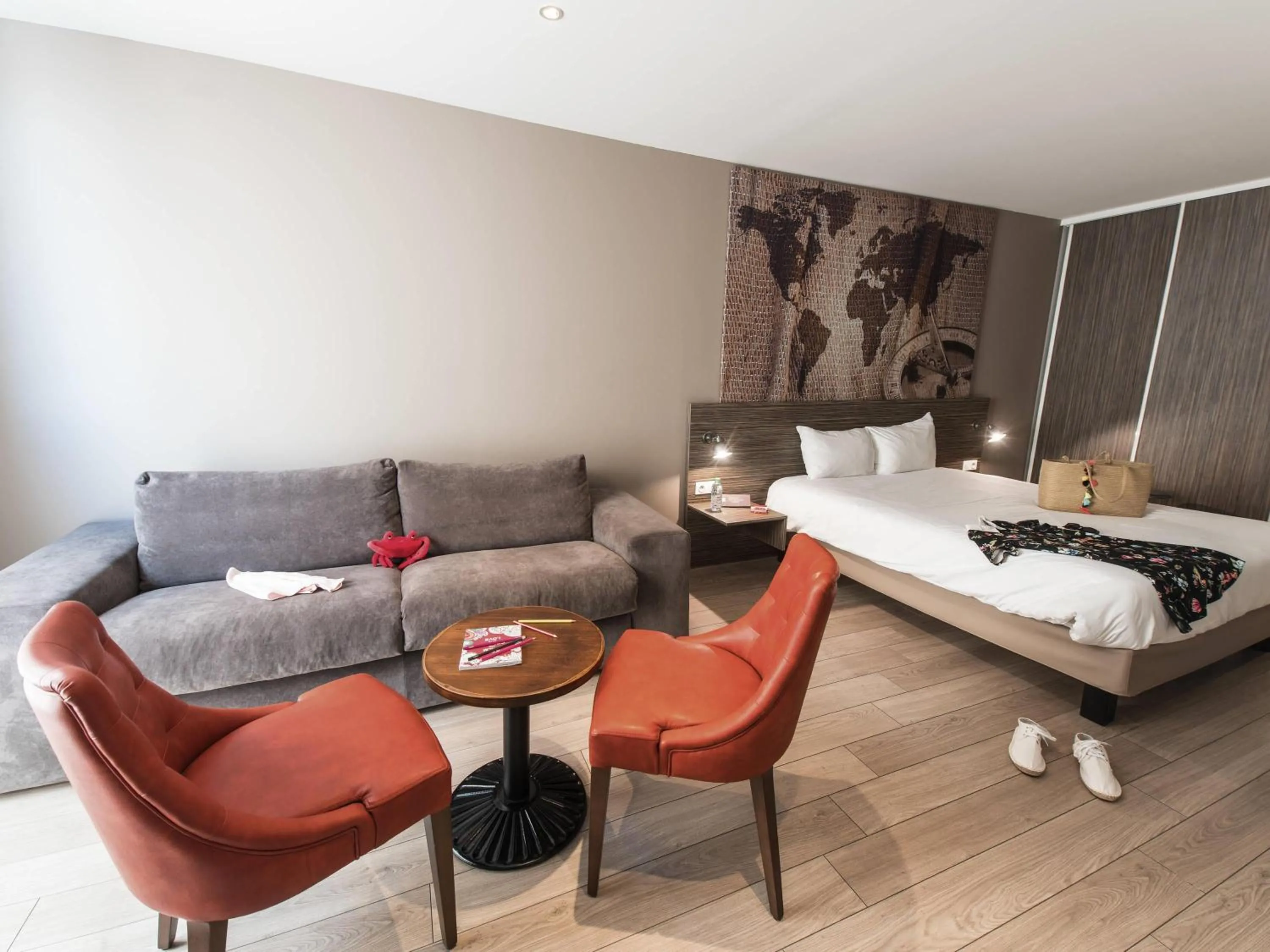 Bedroom, Bed in Ibis Styles Hyères Rooftop & Spa