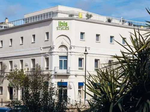 Ibis Styles Hyères Rooftop & Spa