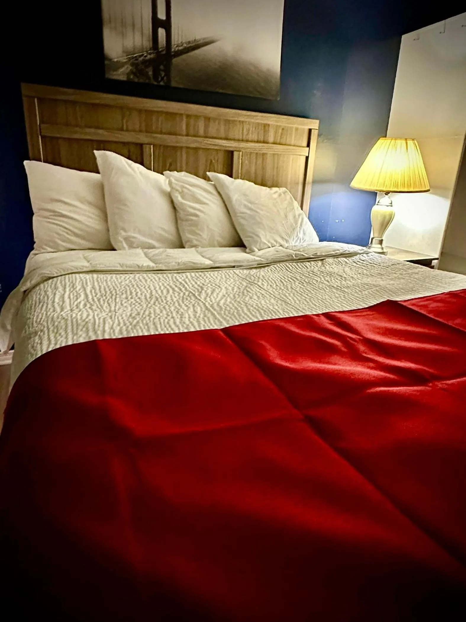 Bed in Aberdeen Motel
