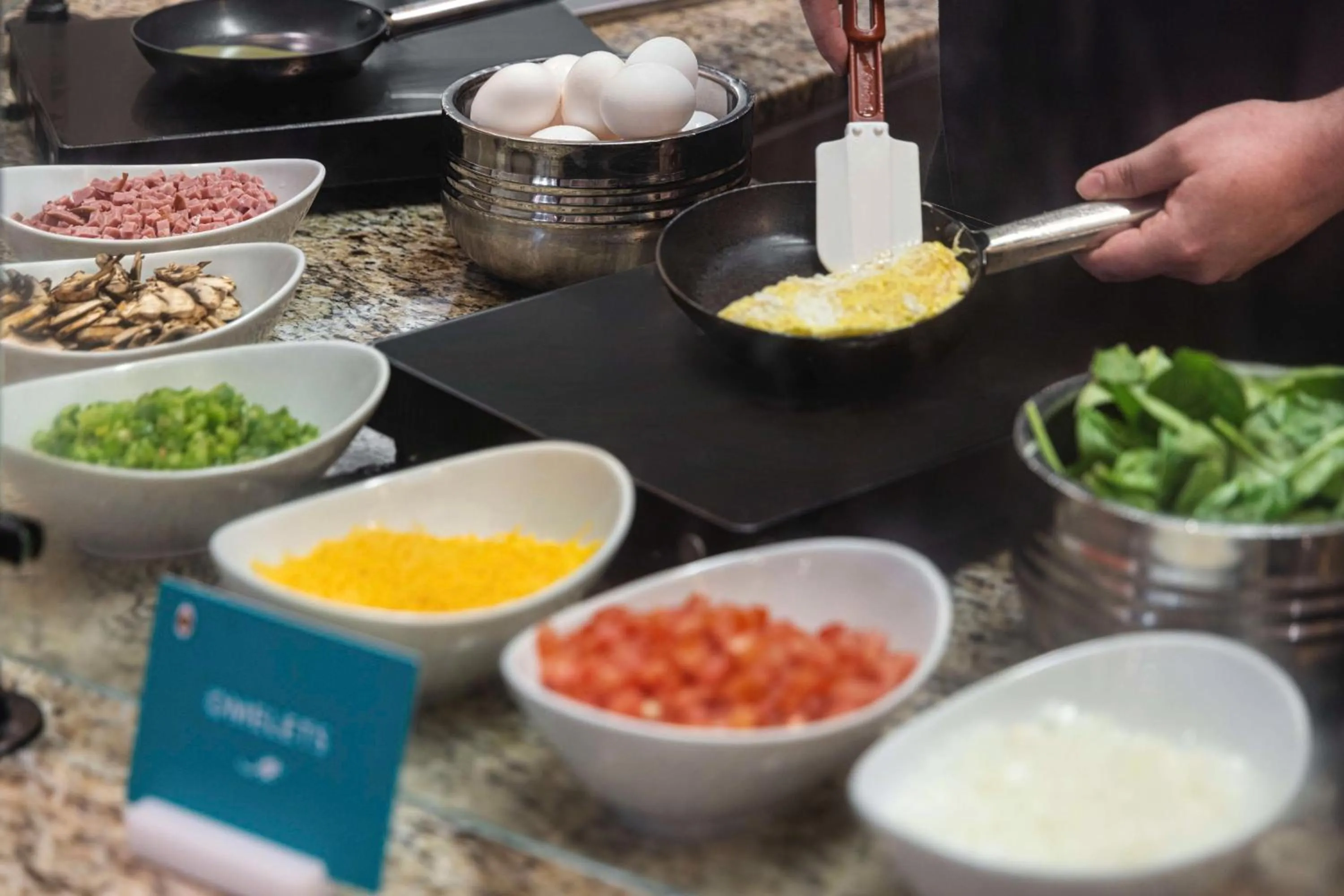 Breakfast in Embassy Suites Chattanooga Hamilton Place