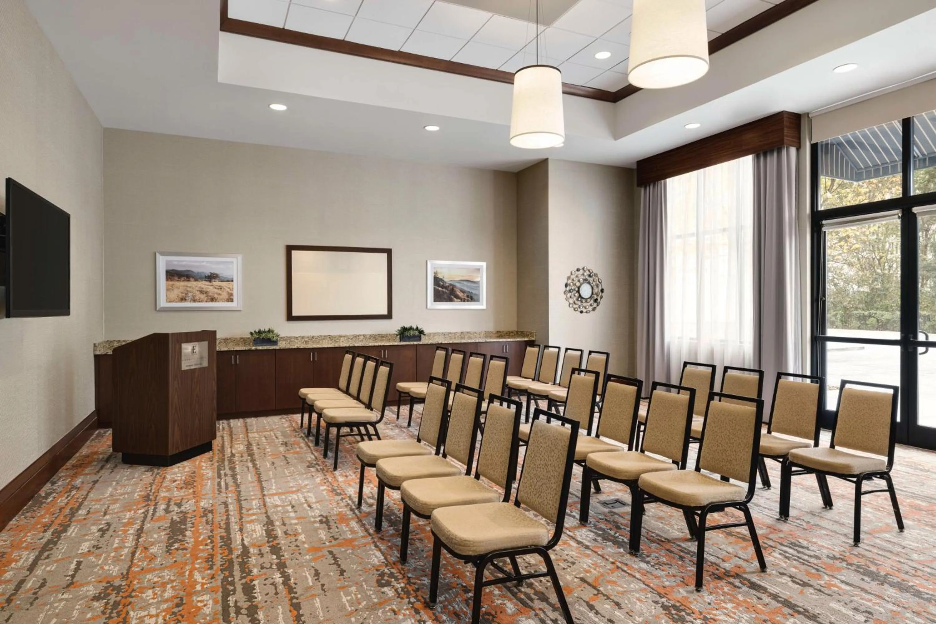 Meeting/conference room in Embassy Suites Chattanooga Hamilton Place