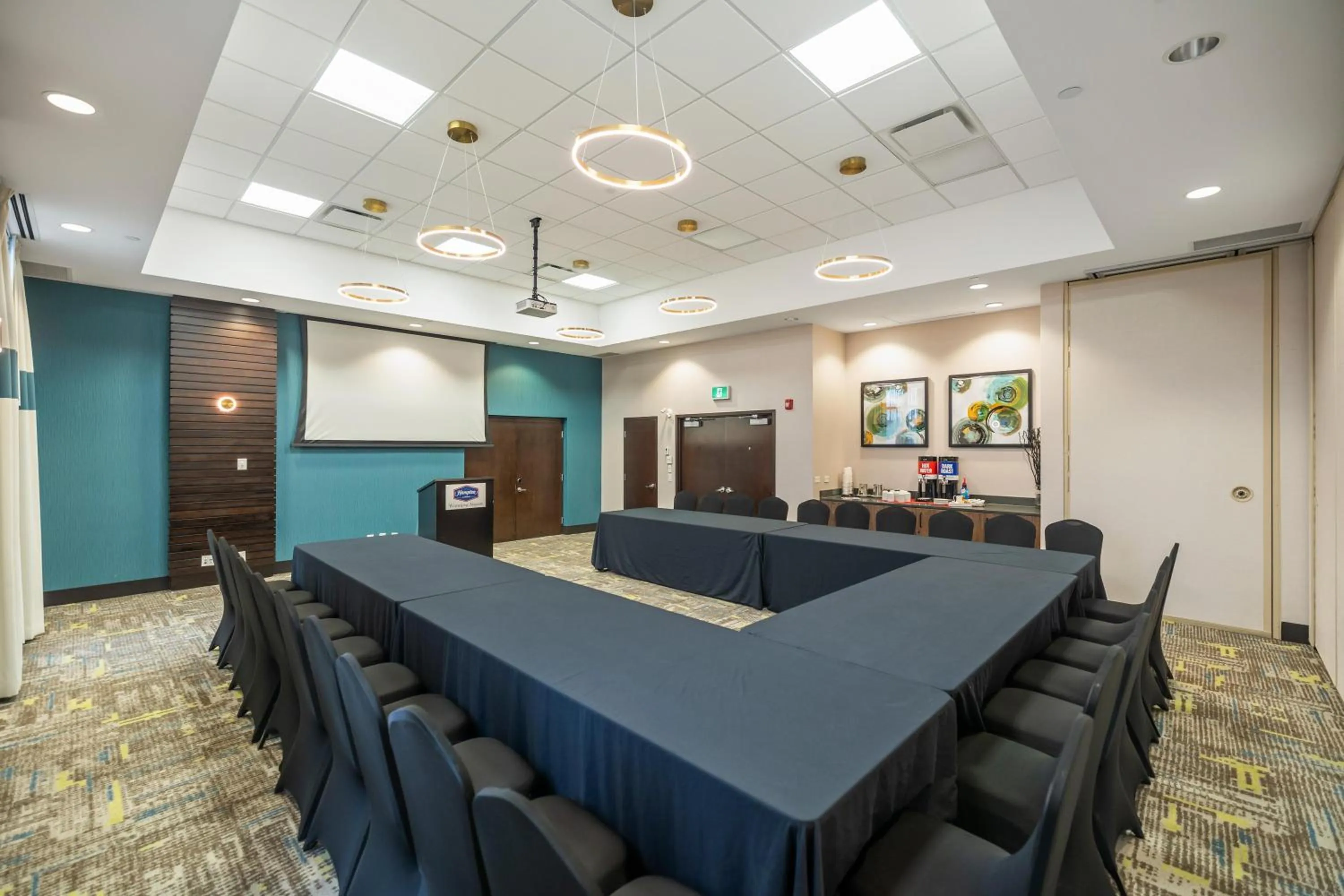 Meeting/conference room in Hampton Inn by Hilton Winnipeg