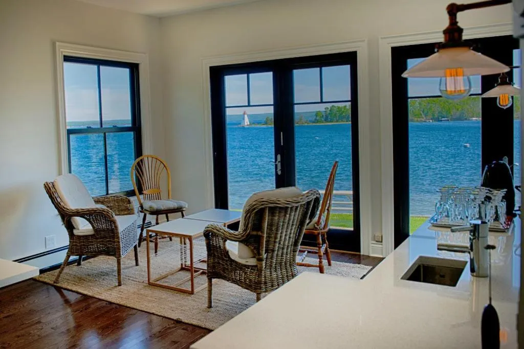 Kitchen or kitchenette in Dunlop Inn