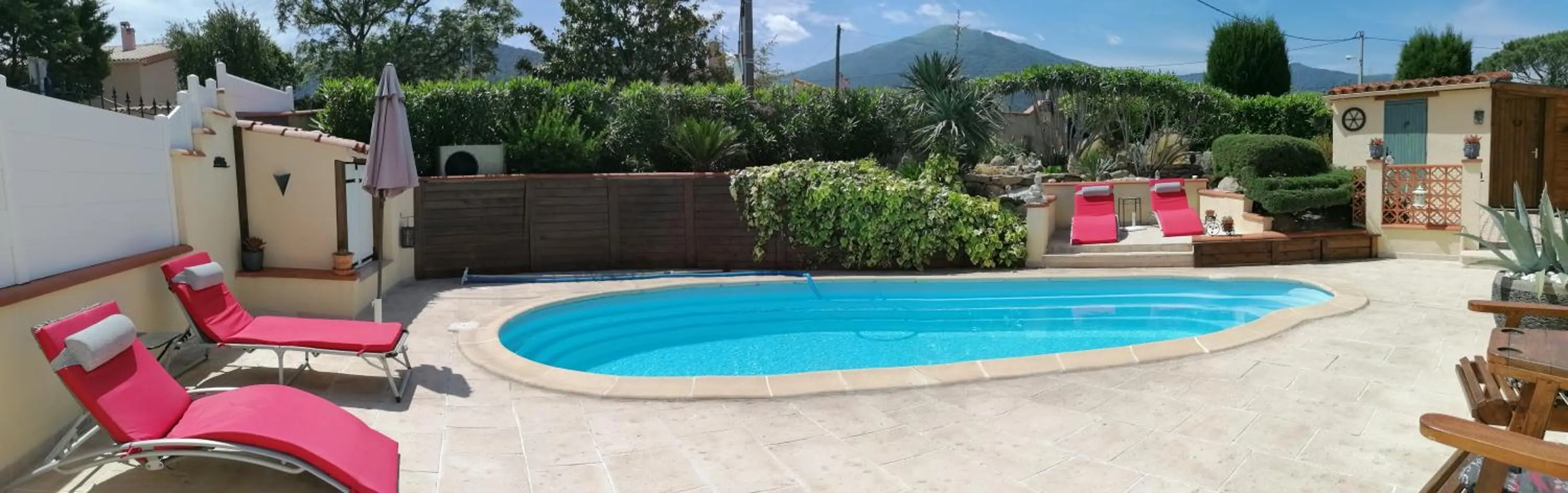 Swimming pool in La Picholine