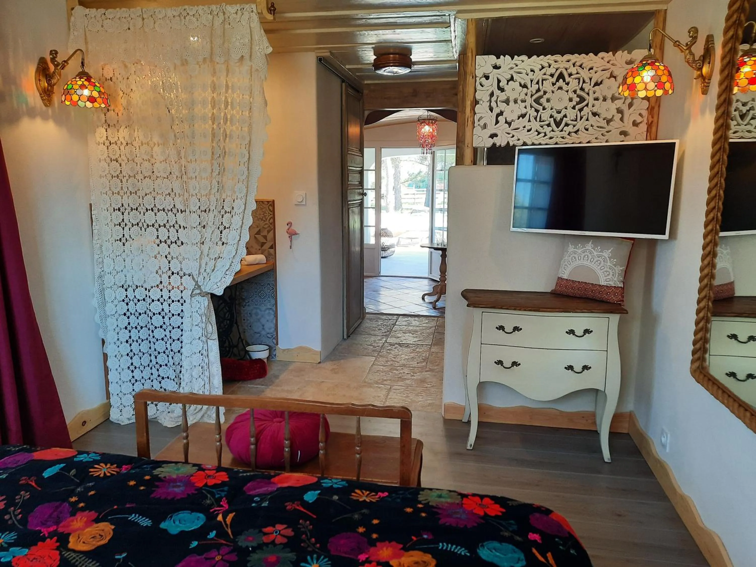 Photo of the whole room, Bed in Mas Fandelou