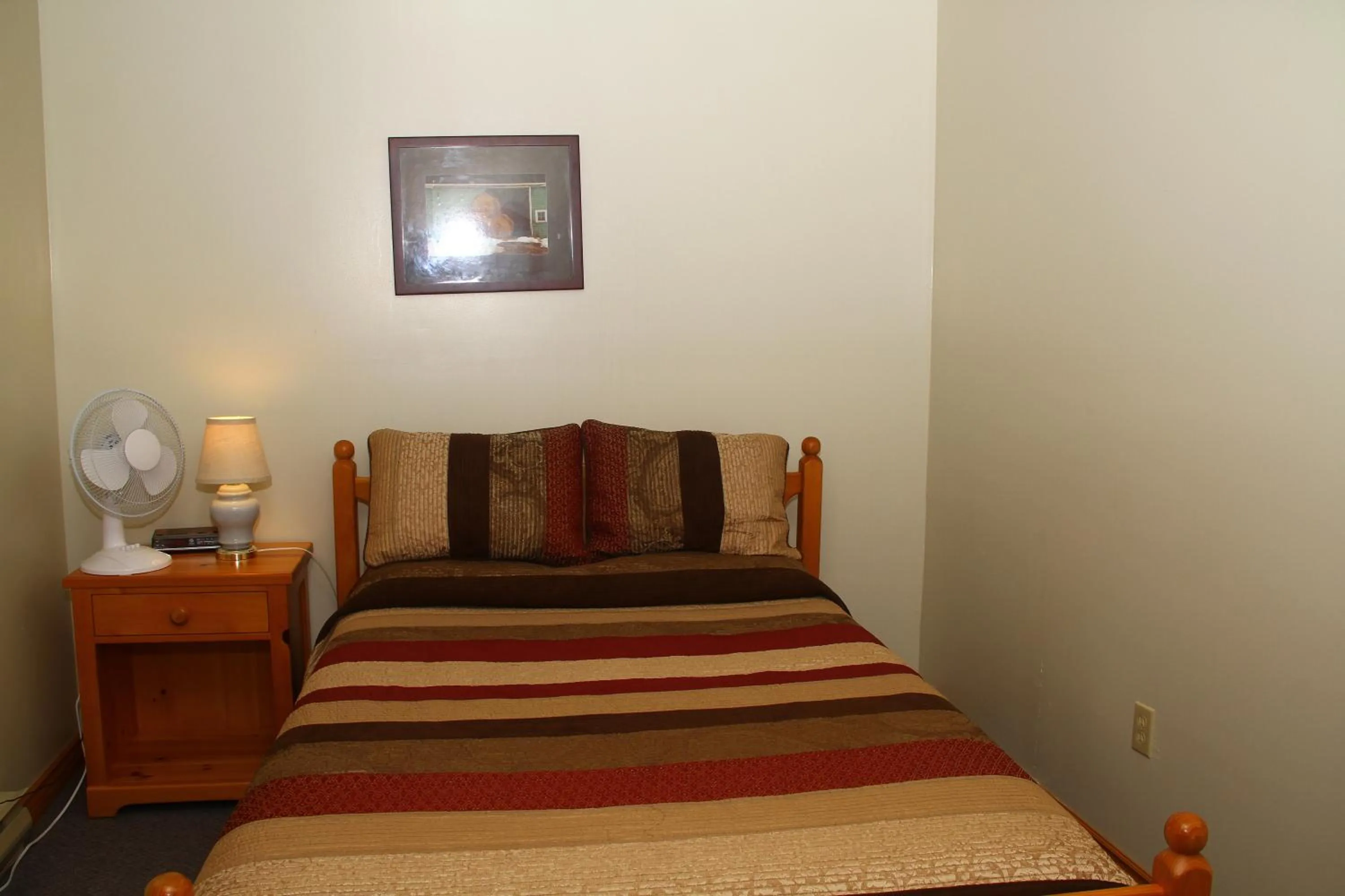 Bed in By the Bay Cottages