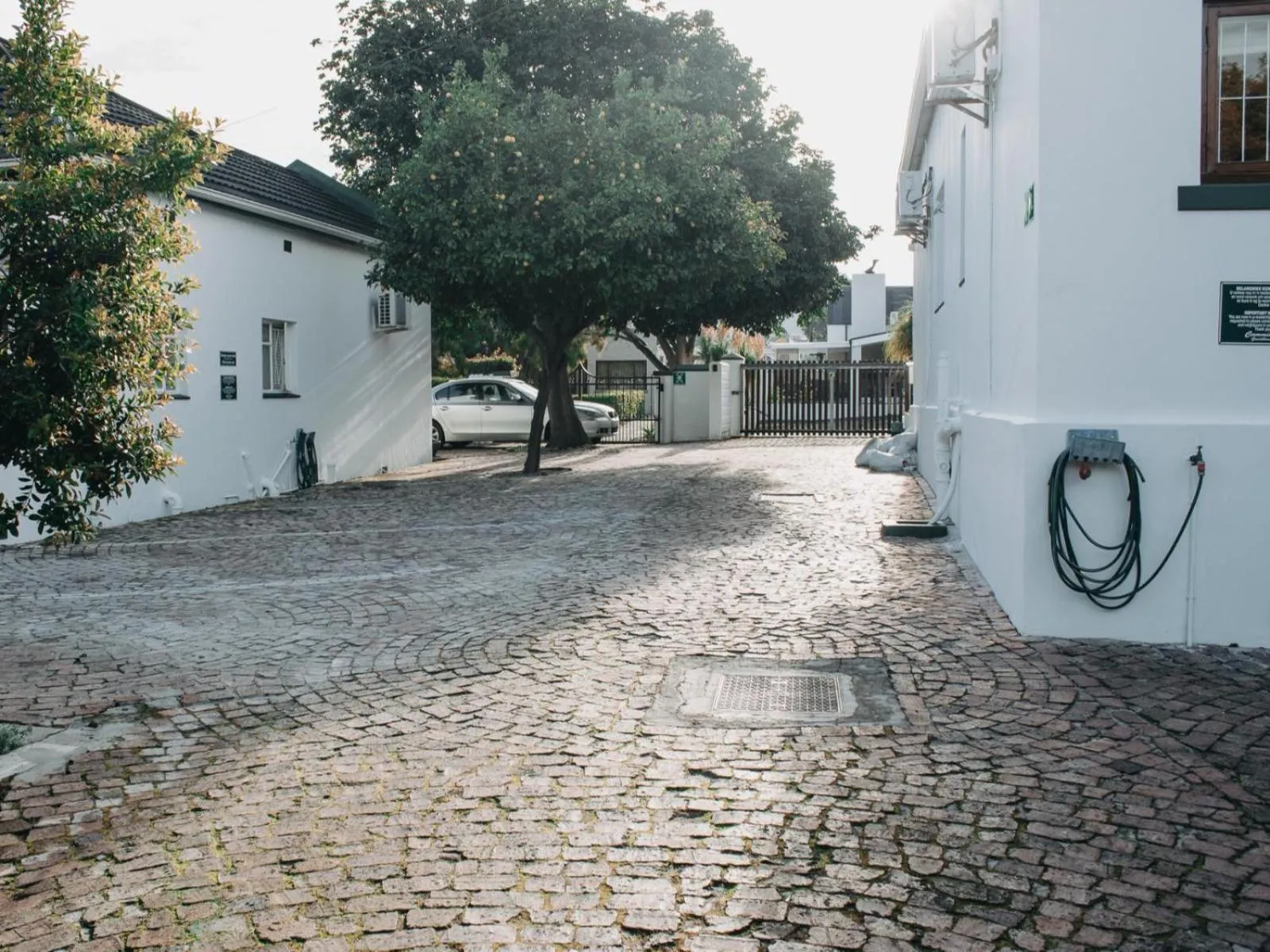 Property building in Cummings Guesthouse