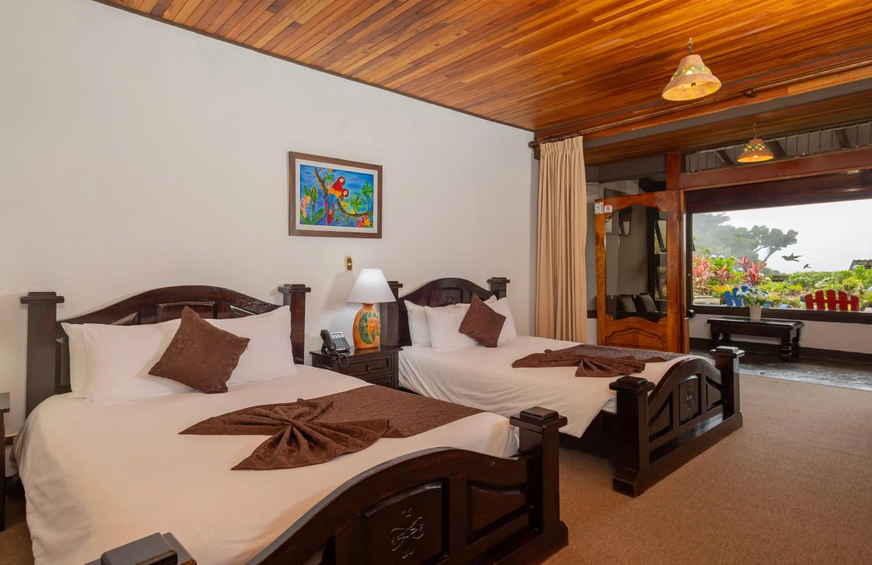 Bedroom, Bed in Trapp Family Lodge Monteverde