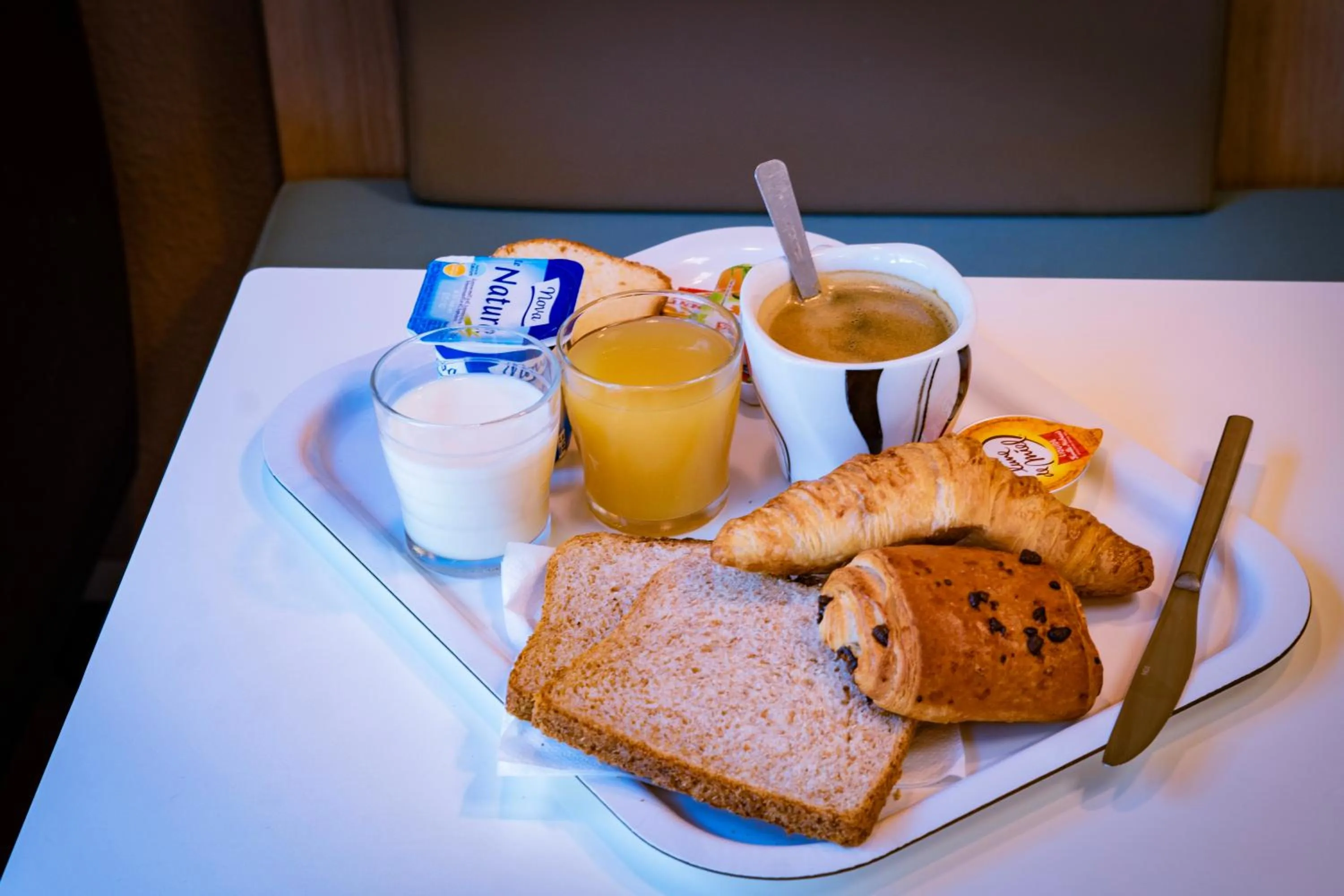 Breakfast in Première Classe Paris-Ouest Gennevilliers