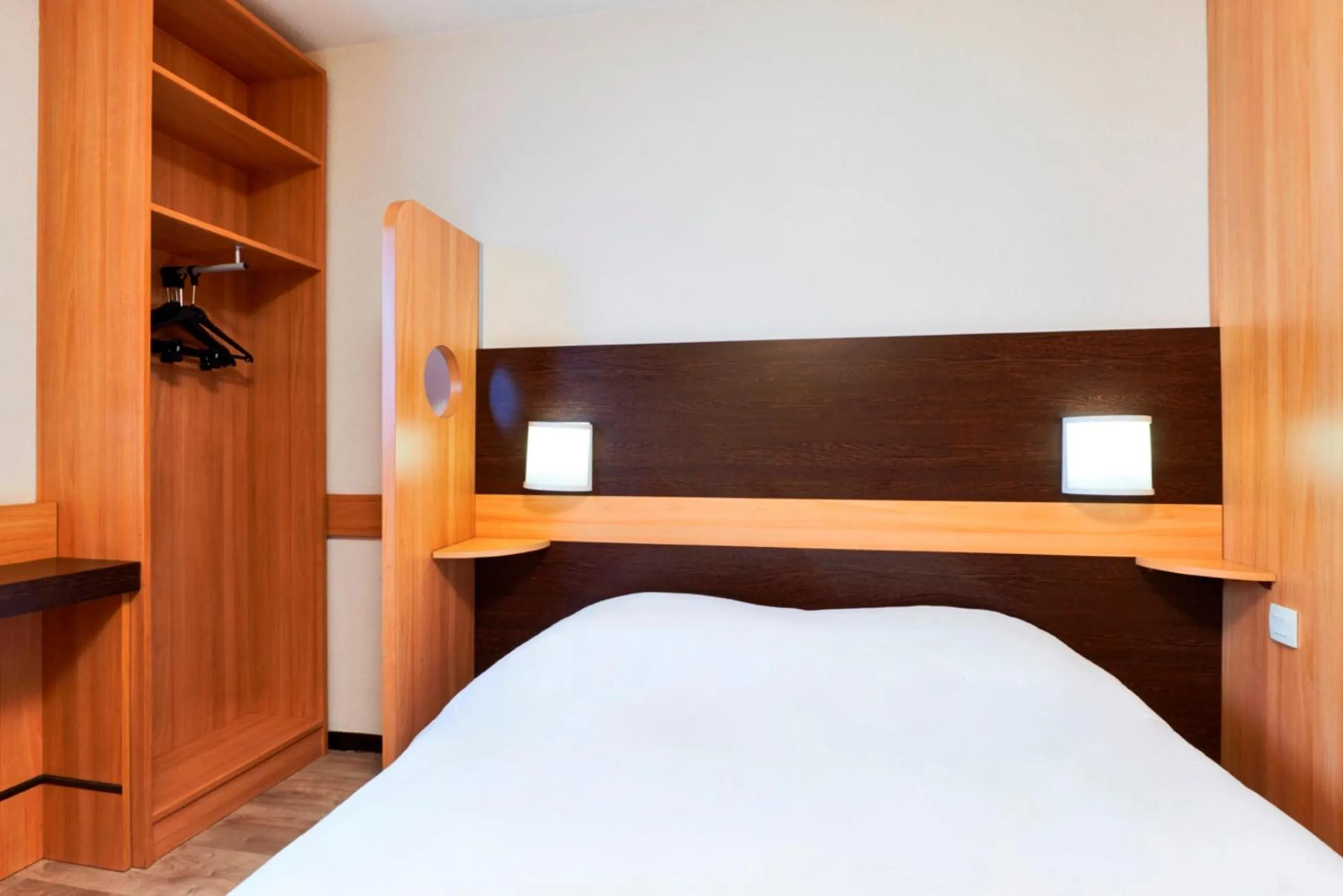 Staff, Bed in Première Classe Paris-Ouest Gennevilliers