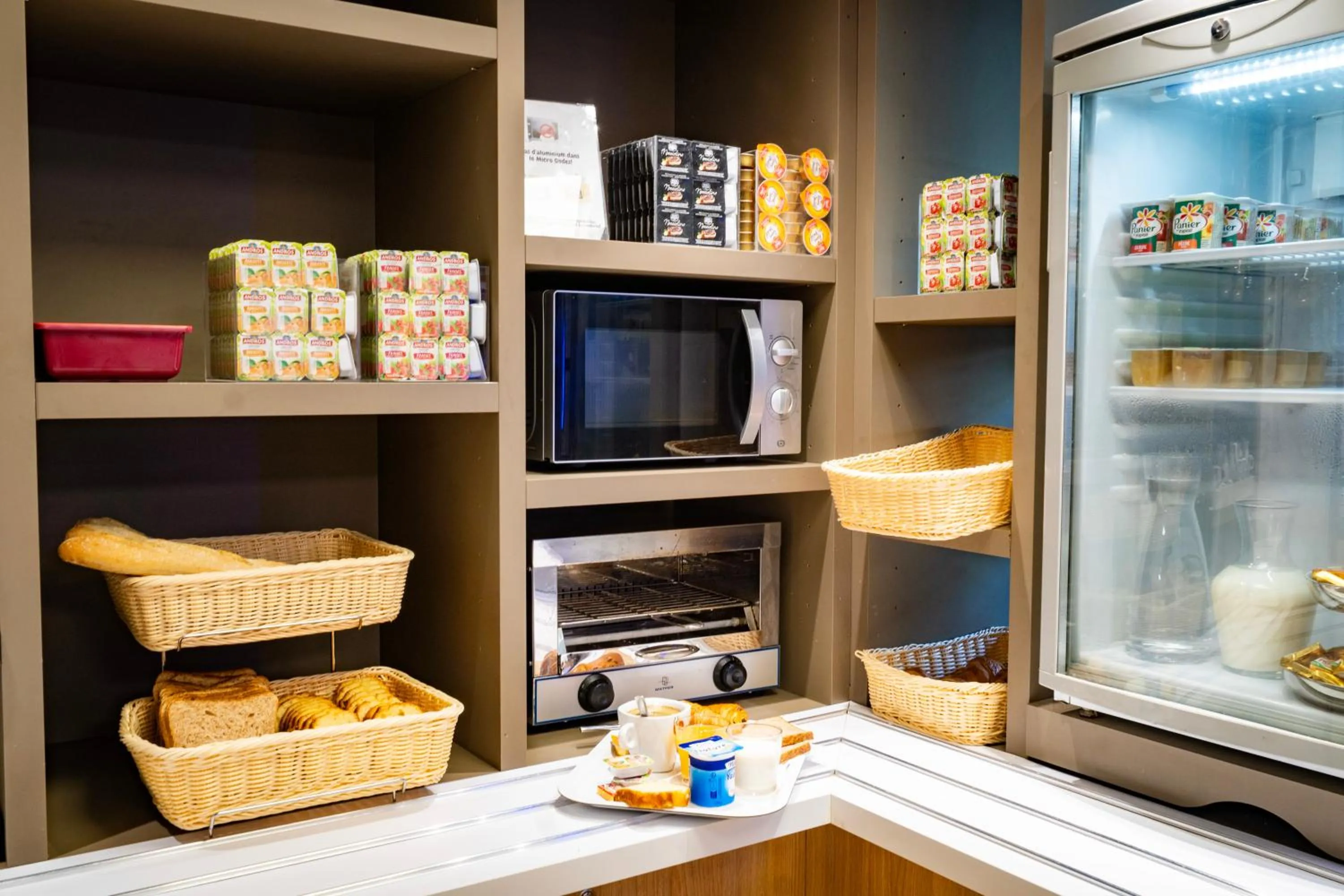 Breakfast in Première Classe Paris-Ouest Gennevilliers