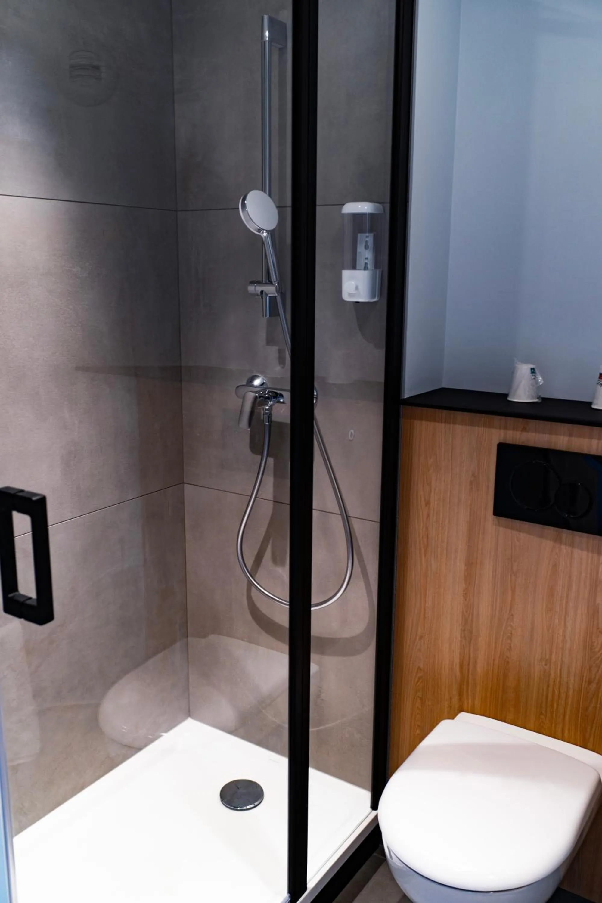 Bathroom in Première Classe Paris-Ouest Gennevilliers