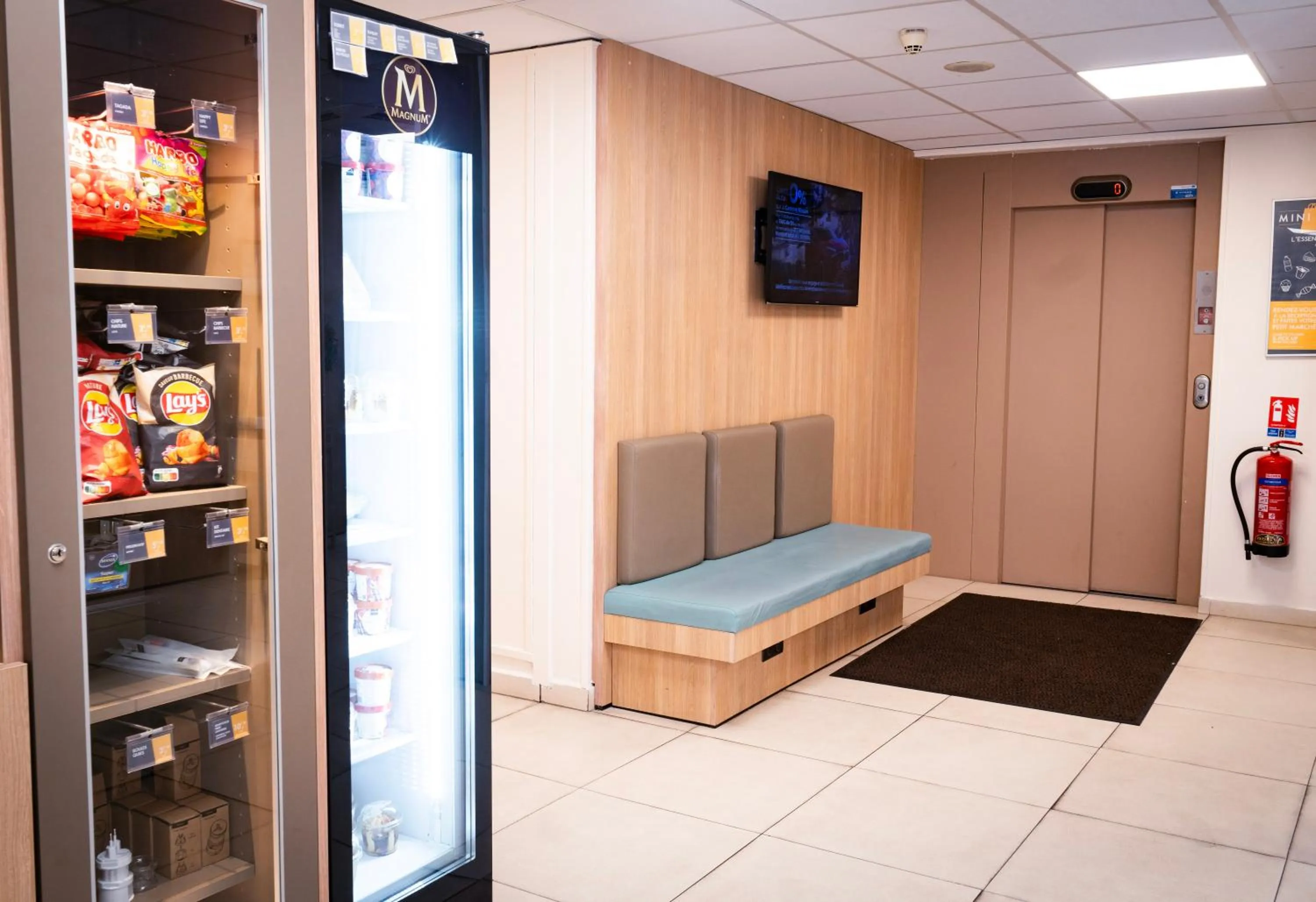 Living room in Première Classe Paris-Ouest Gennevilliers