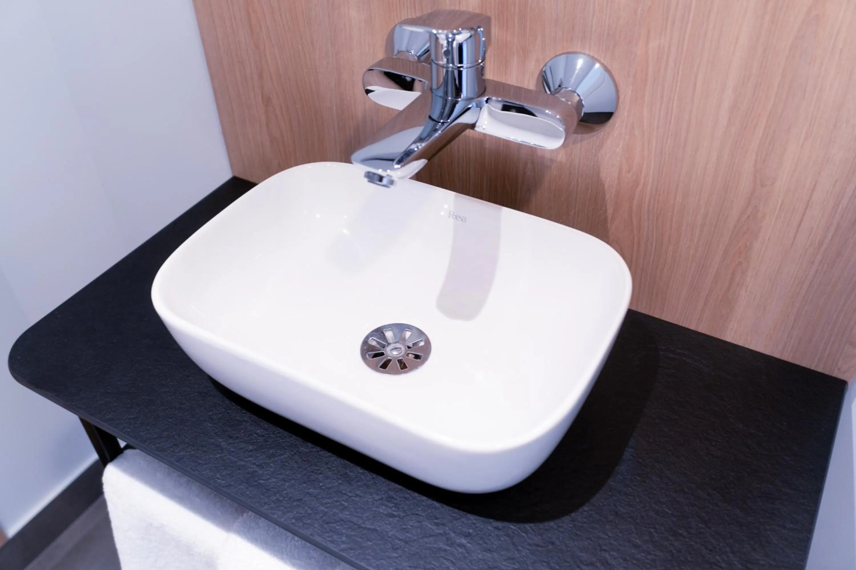 Bathroom in Première Classe Paris-Ouest Gennevilliers