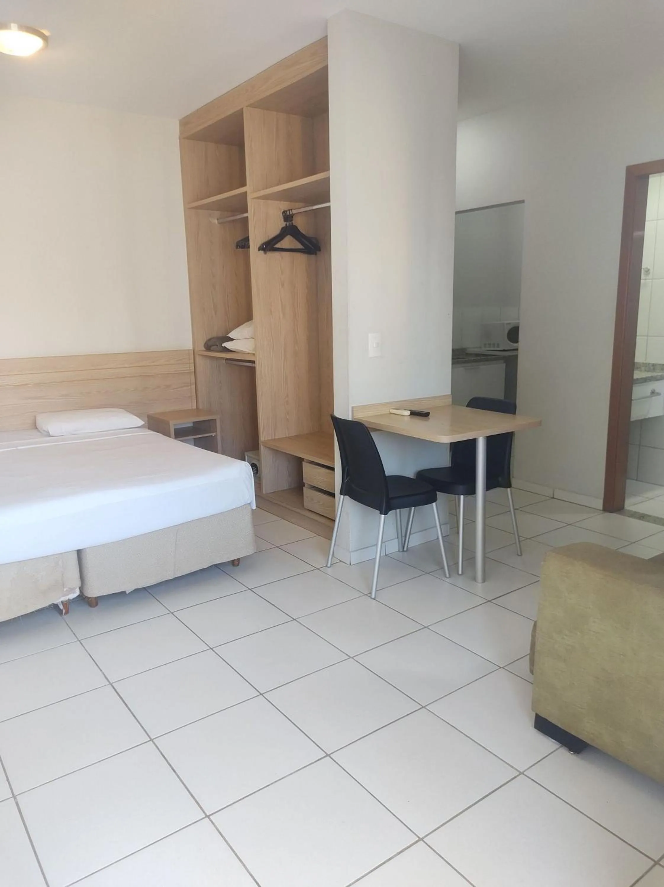 One-Bedroom Apartment in Suite Golden Express Roberto Imóveis