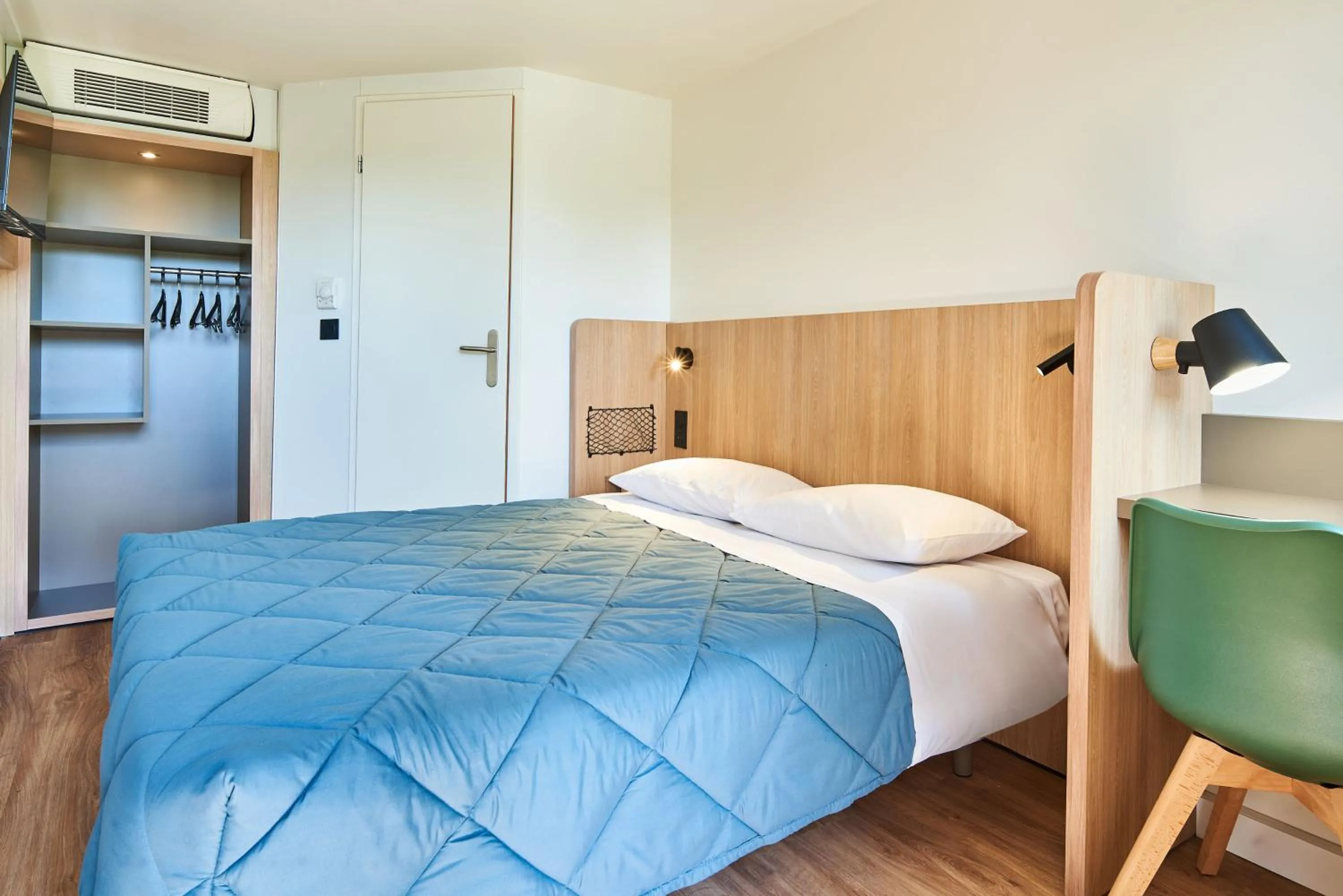 Bed in Premiere Classe Freyming Merlebach