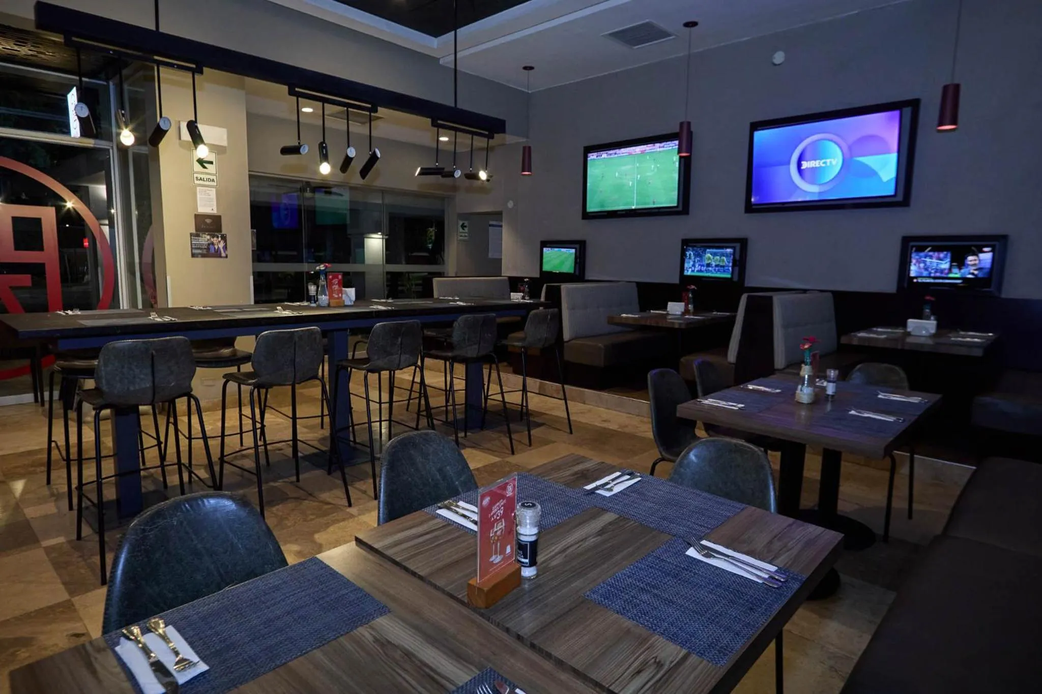 Restaurant/places to eat in Casa Andina Premium Piura