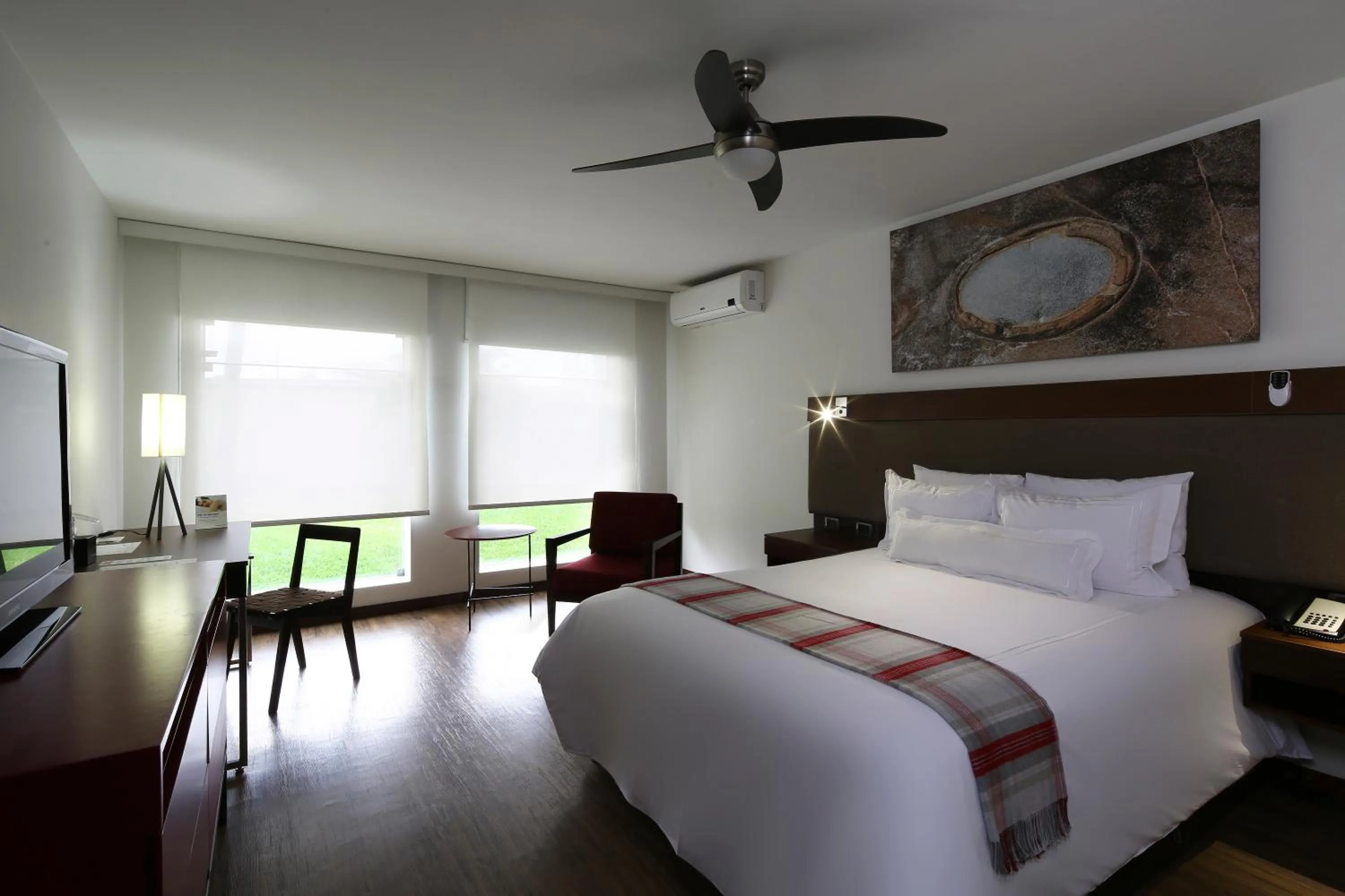 Shower, Bed in Casa Andina Premium Piura