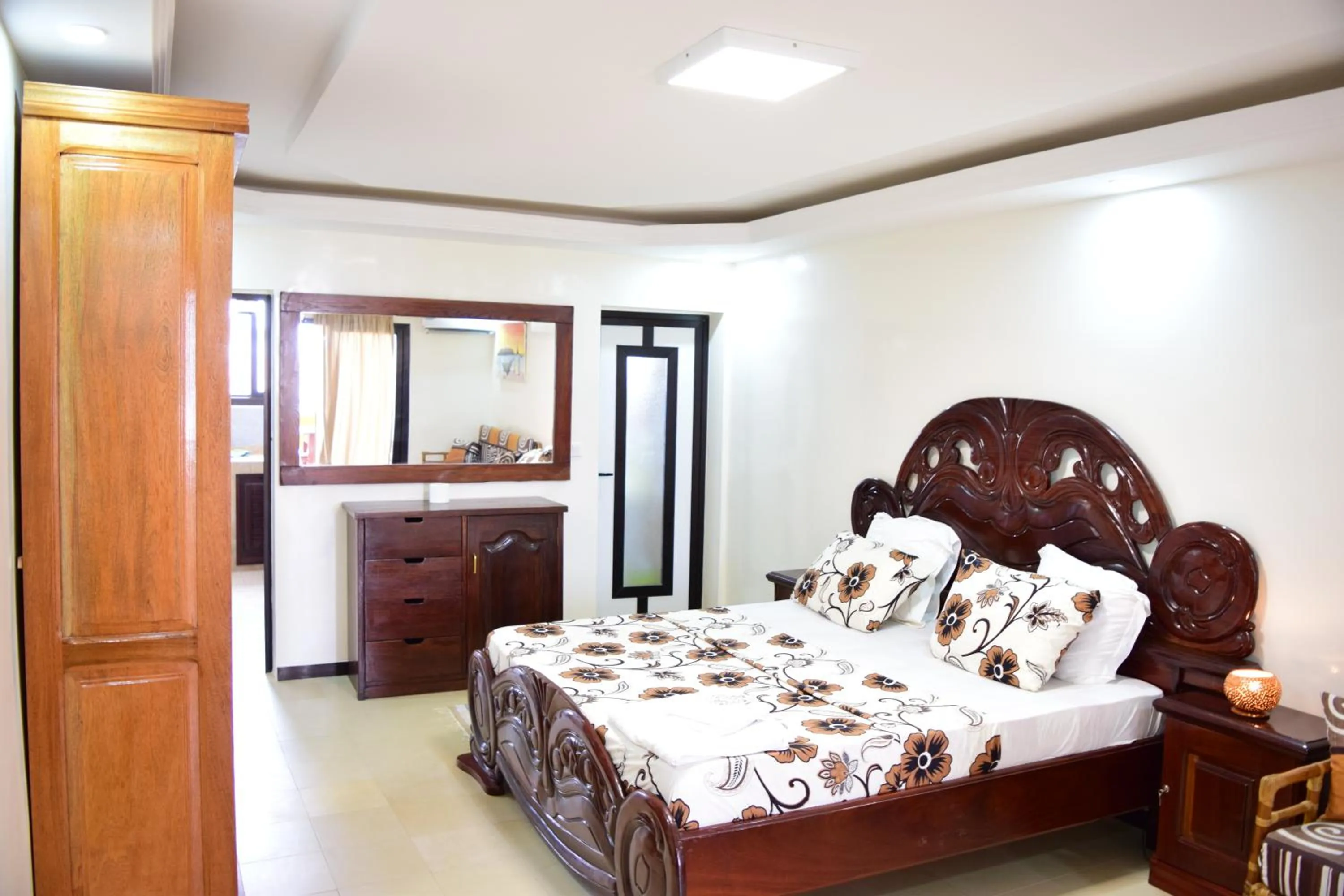 Bed in Kakatar Family Residence , Yoff