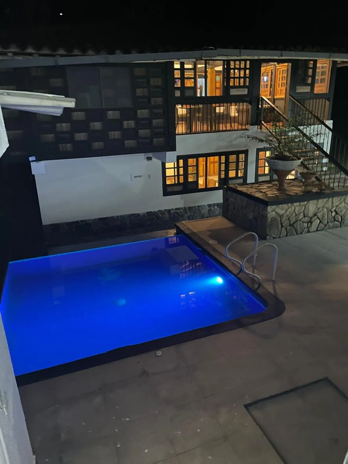 Hotel West California