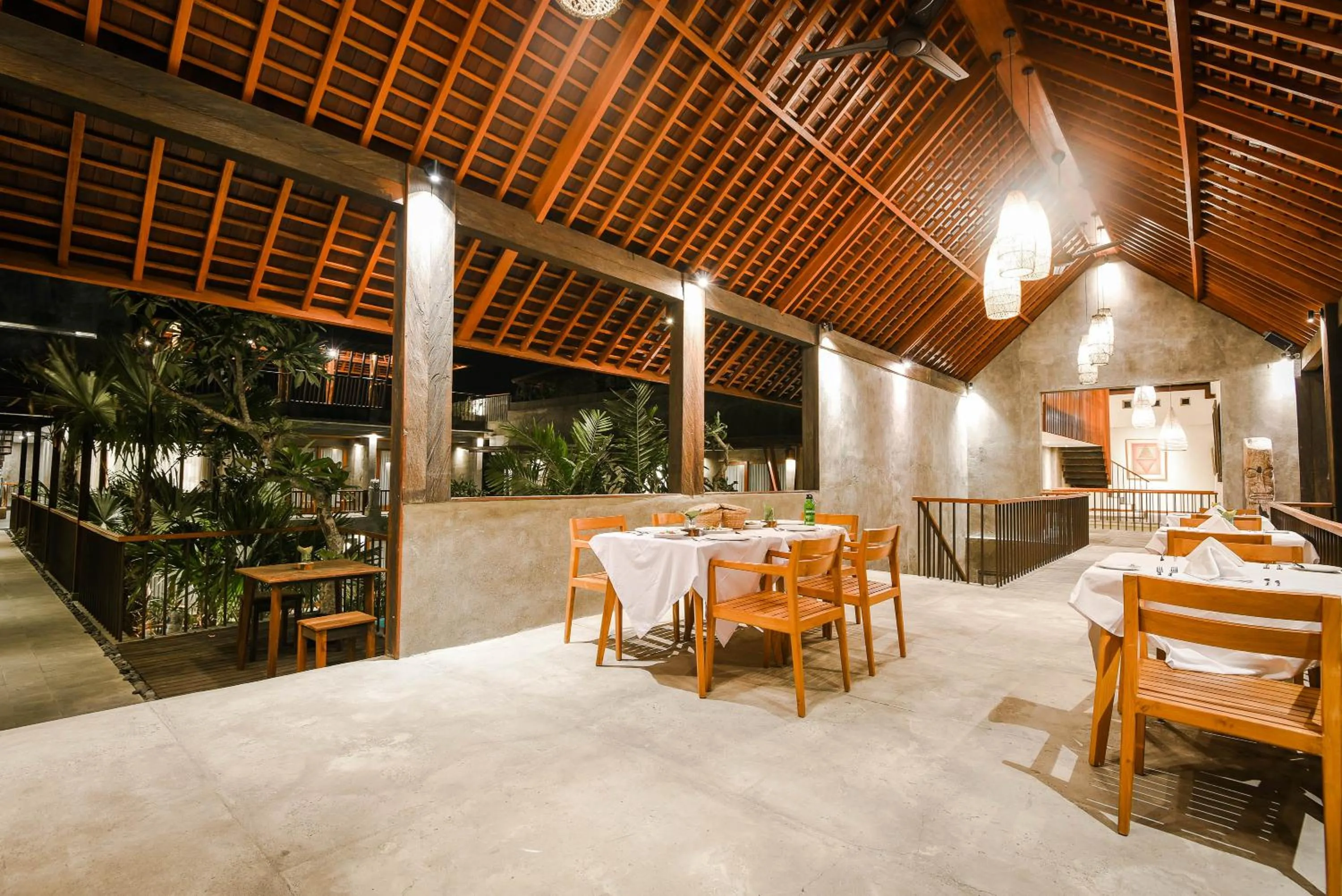 Restaurant/places to eat in Purana Suite Ubud